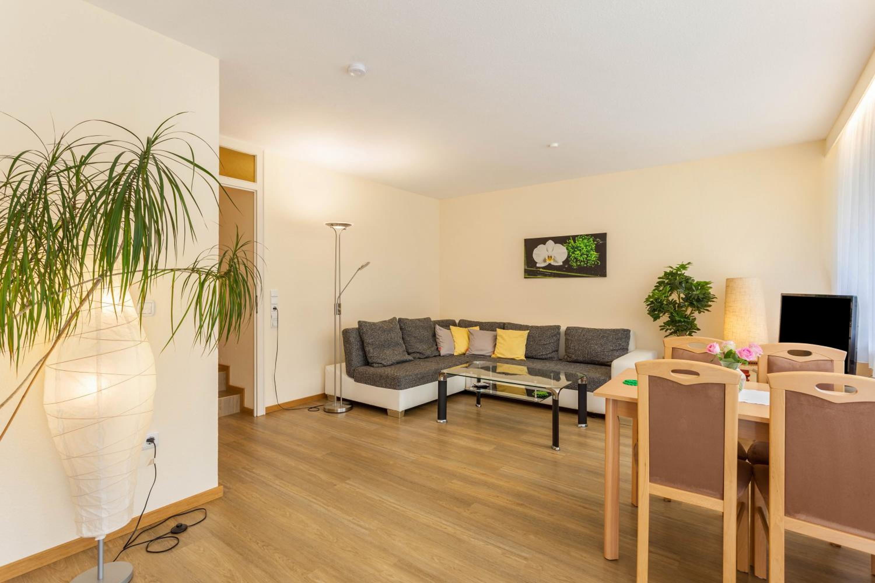 One-Bedroom Apartment with Garden View photo 2