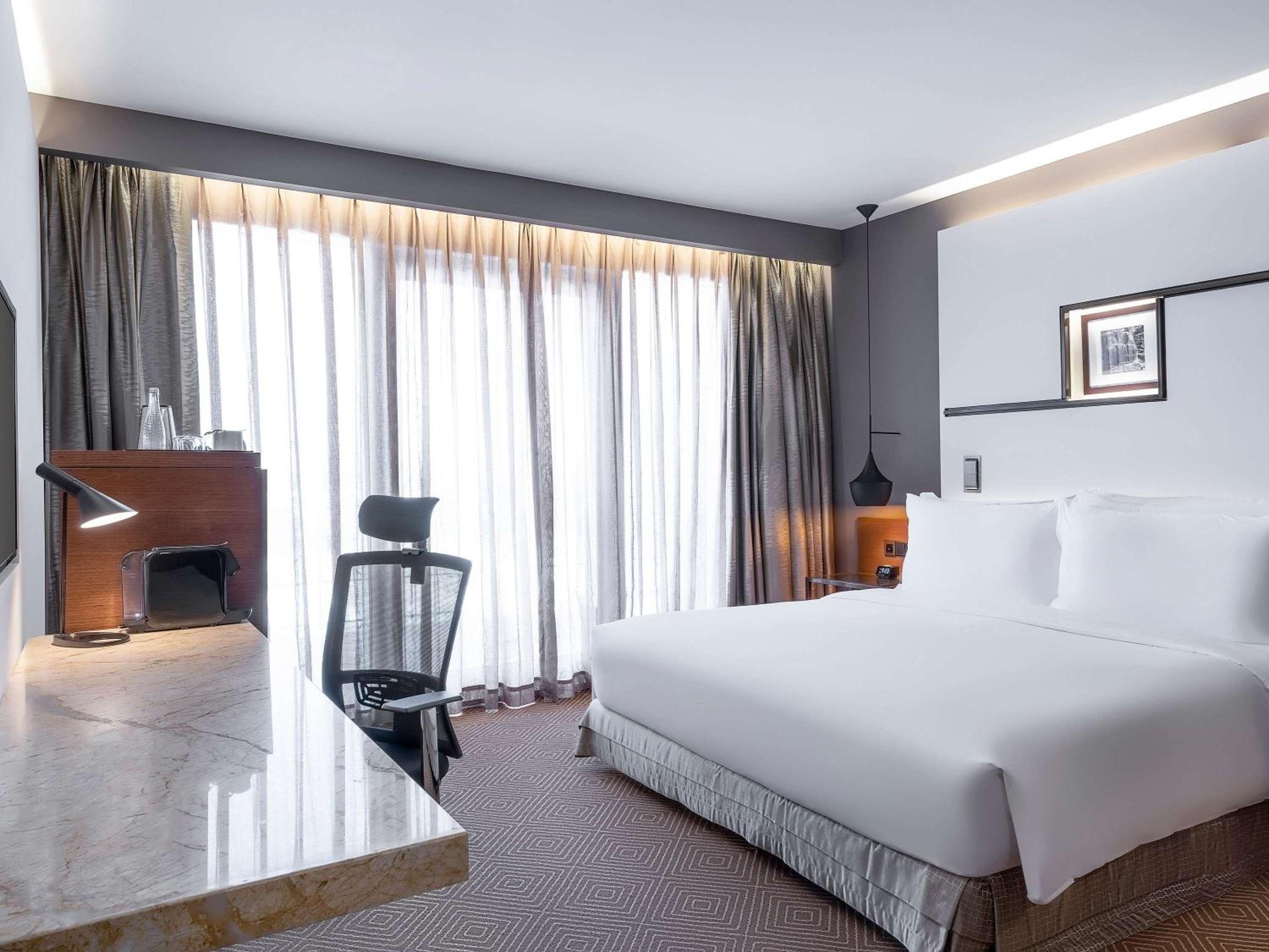 Superior King Room photo 2