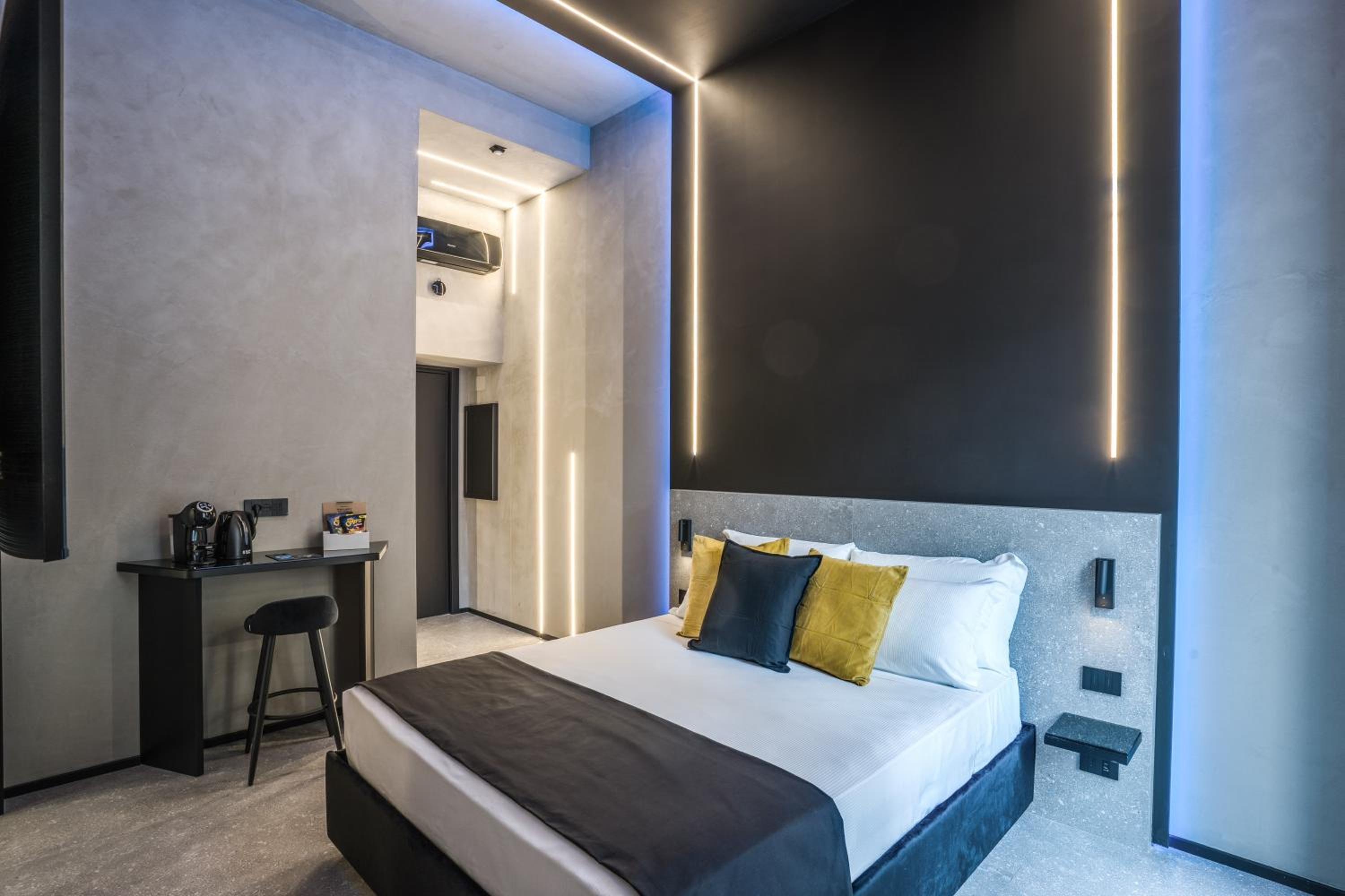 King Room with Spa Bath