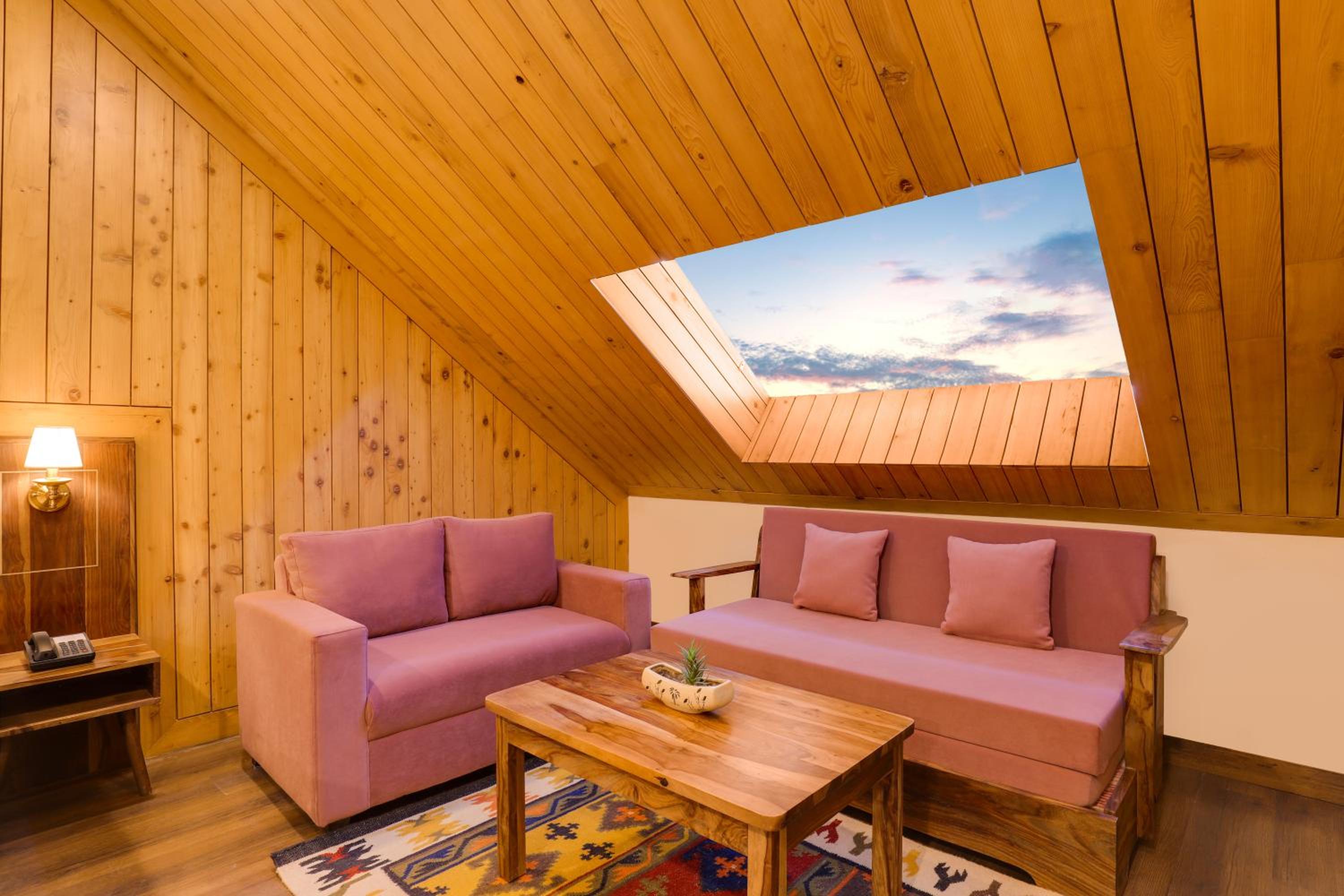 Attic Room (Complimentary Hi-Tea)