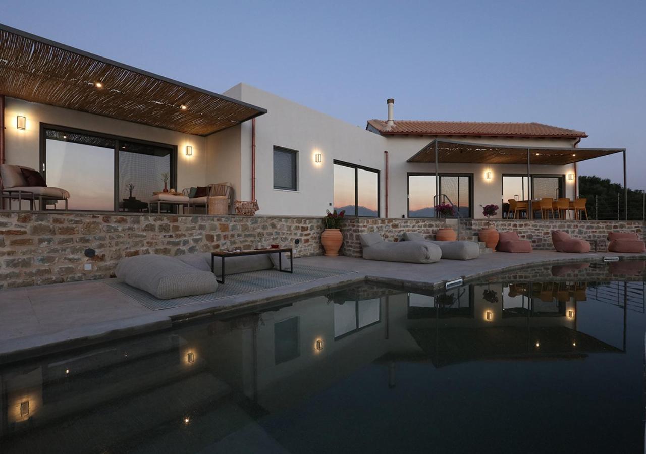 Villa with Private Pool photo 2