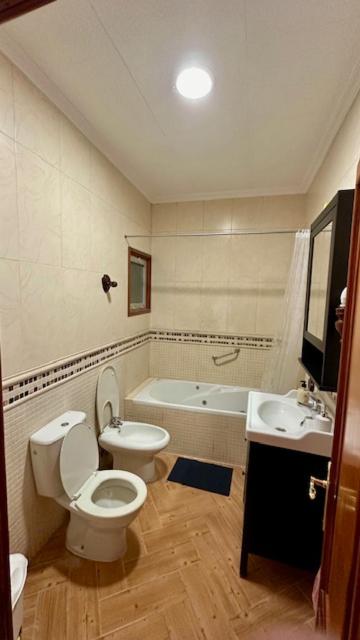 Double Room with Private Bathroom photo 3