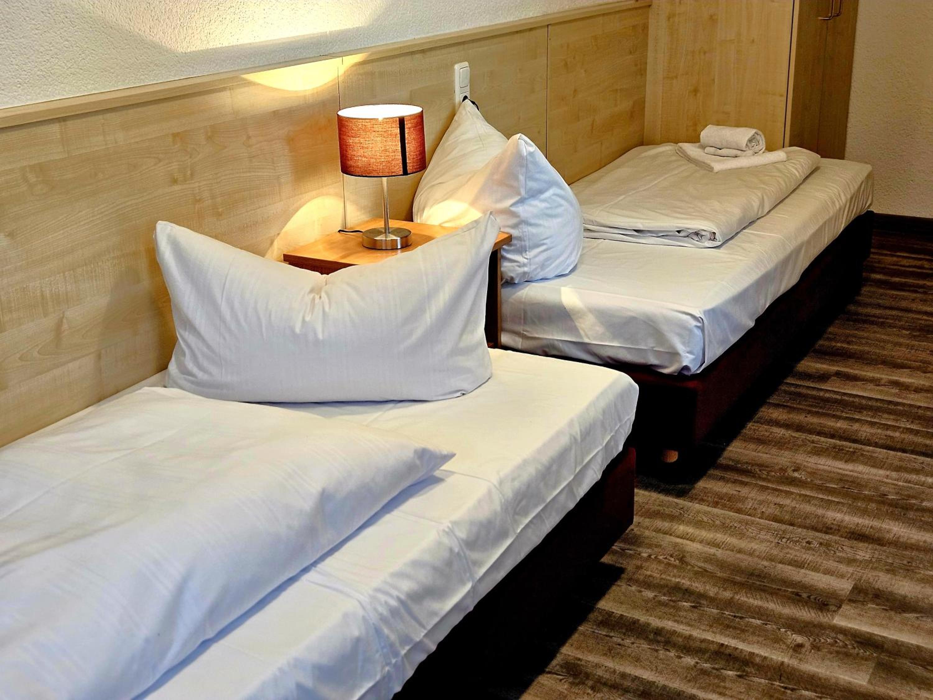 Classic Twin Room - Photo 1