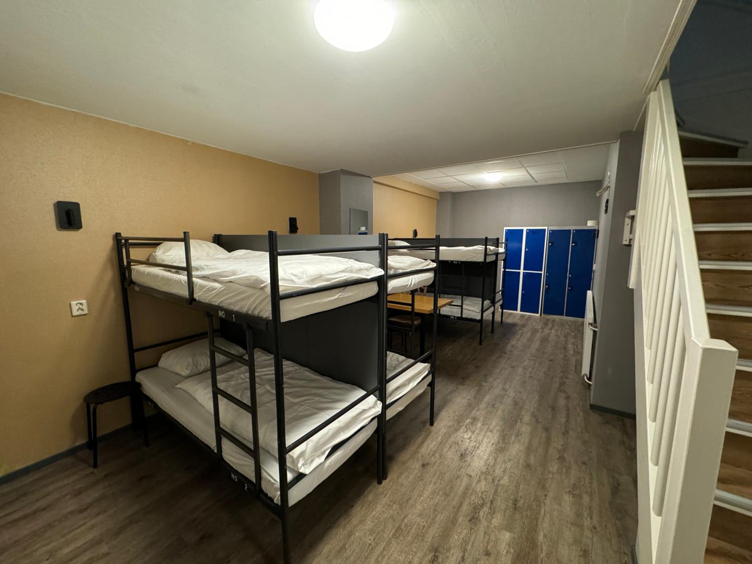 Mixed Dormitory Room photo 1