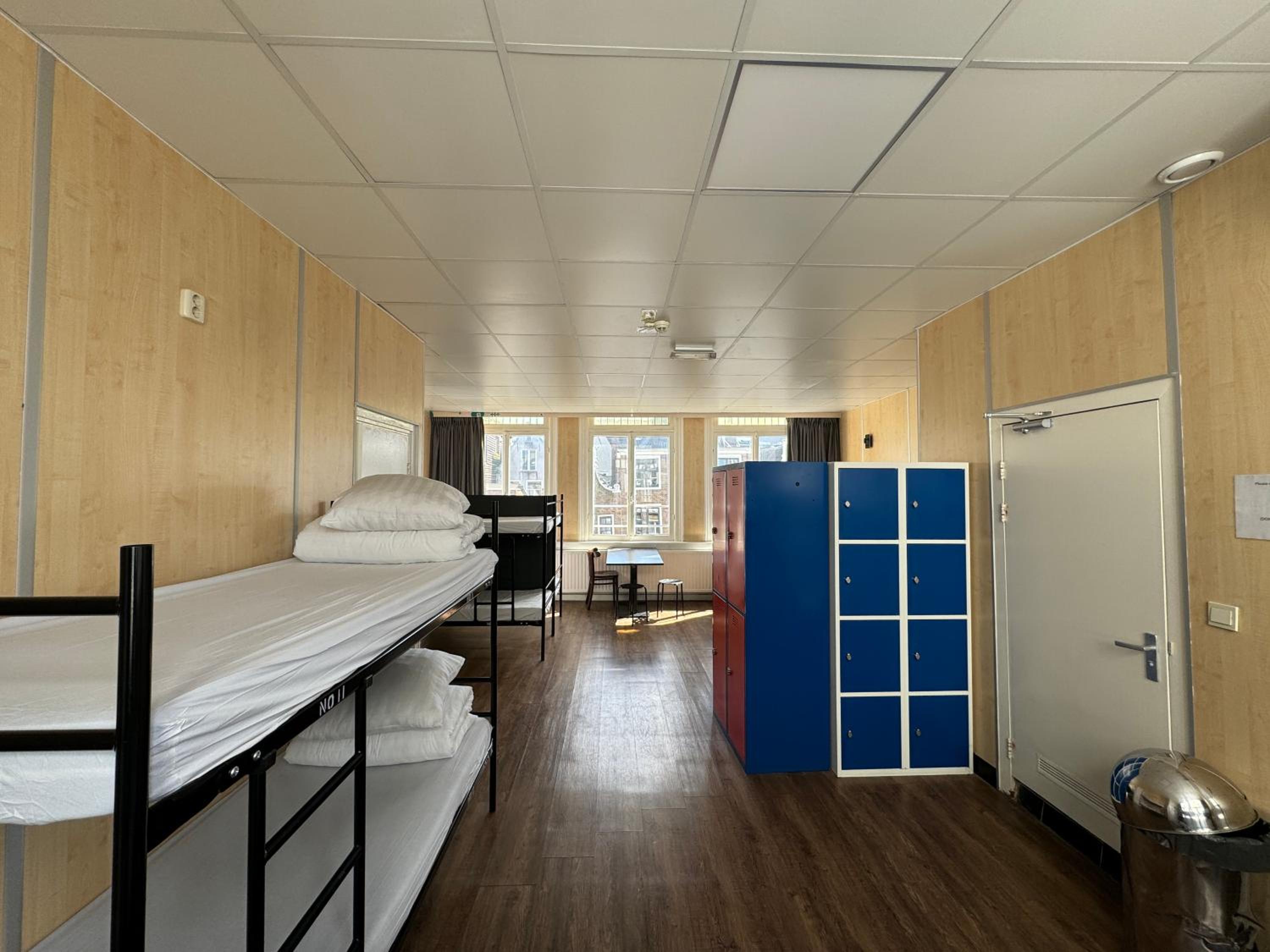 14-Bed Mixed Dormitory Room photo 1