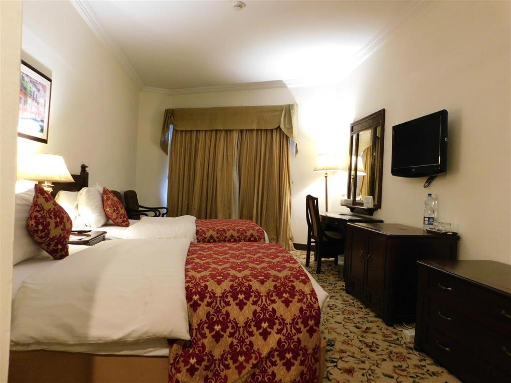 Executive Triple Room