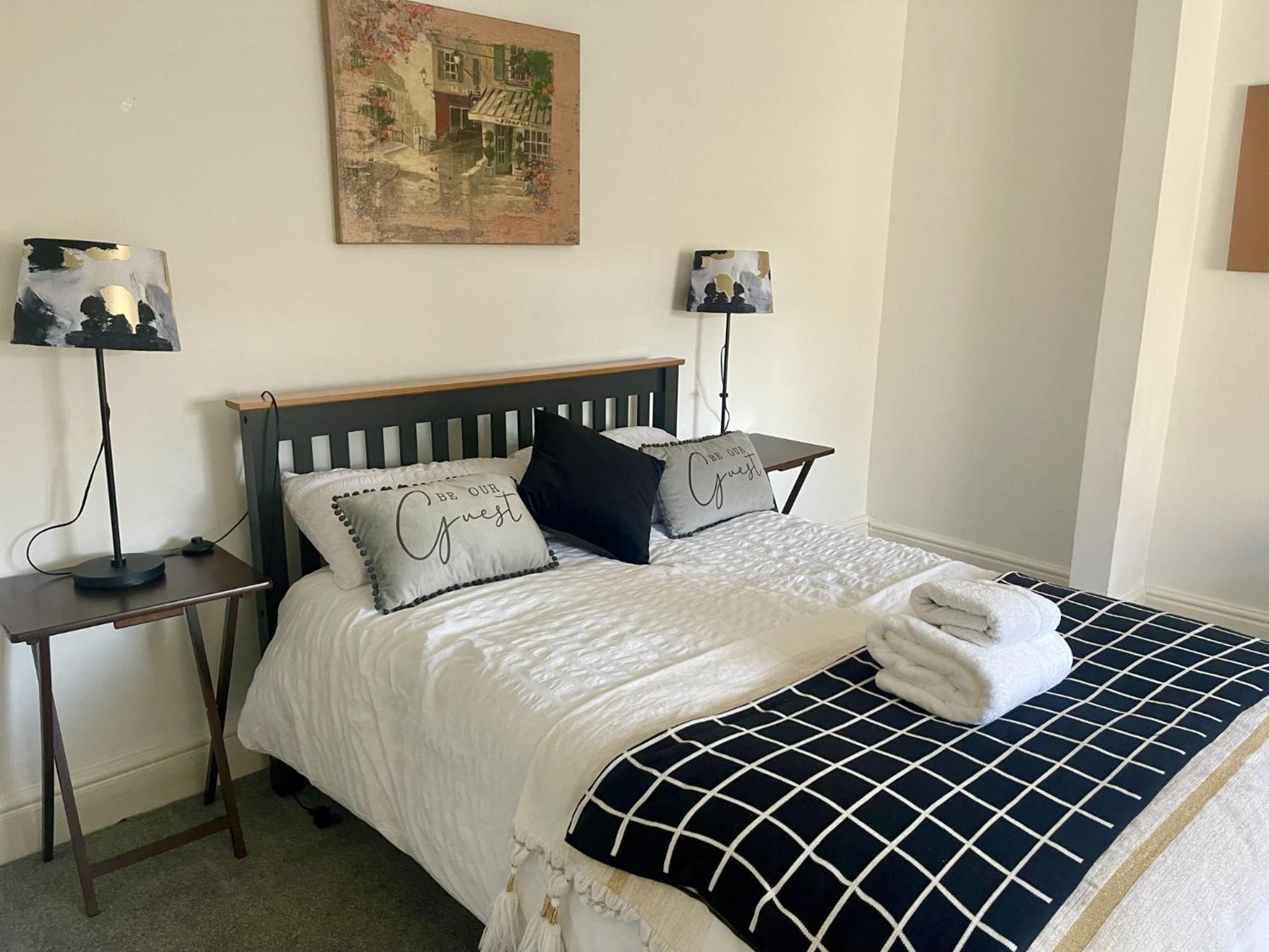 Deluxe Double Room with Shower photo 1