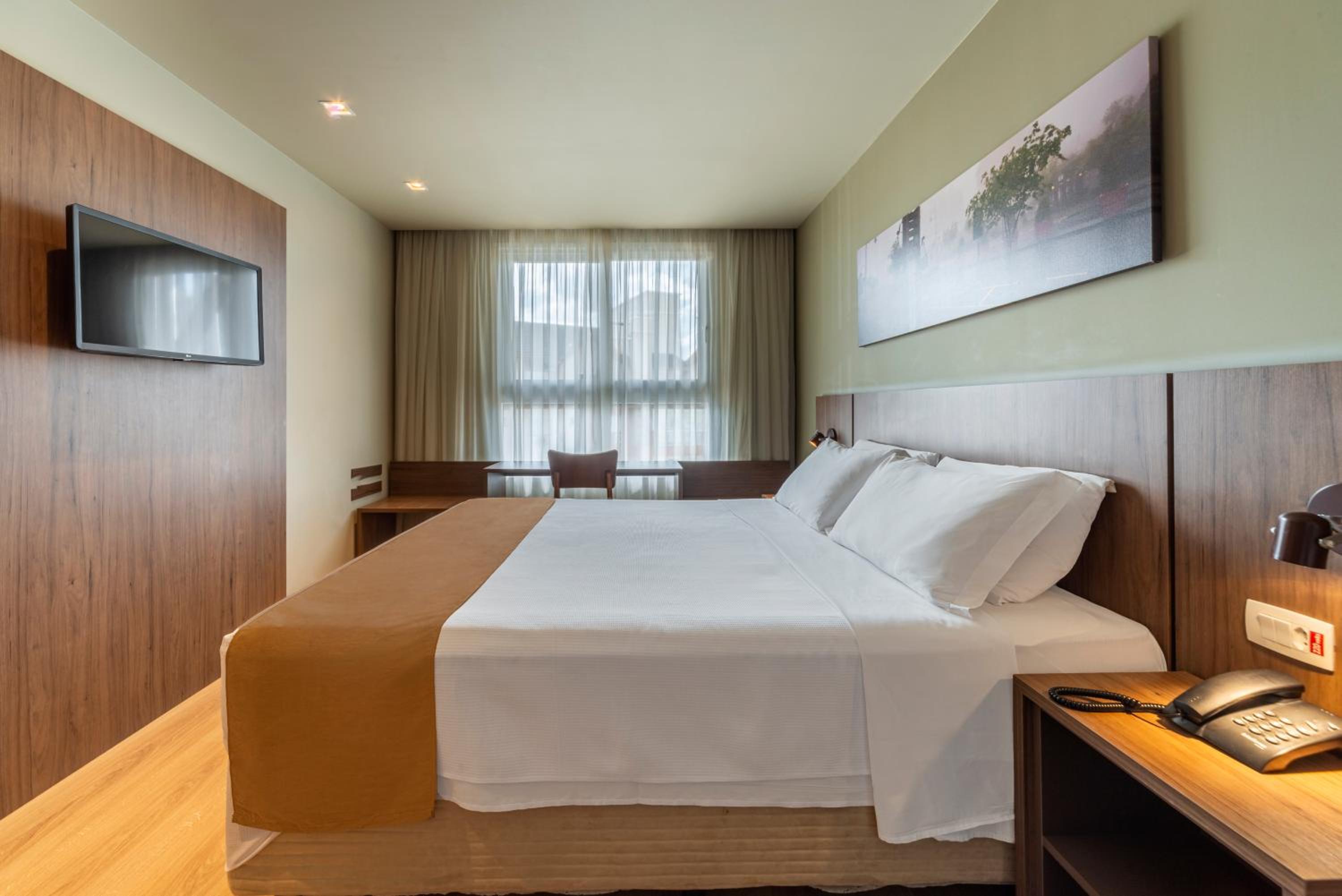 Deluxe Double Room photo 2