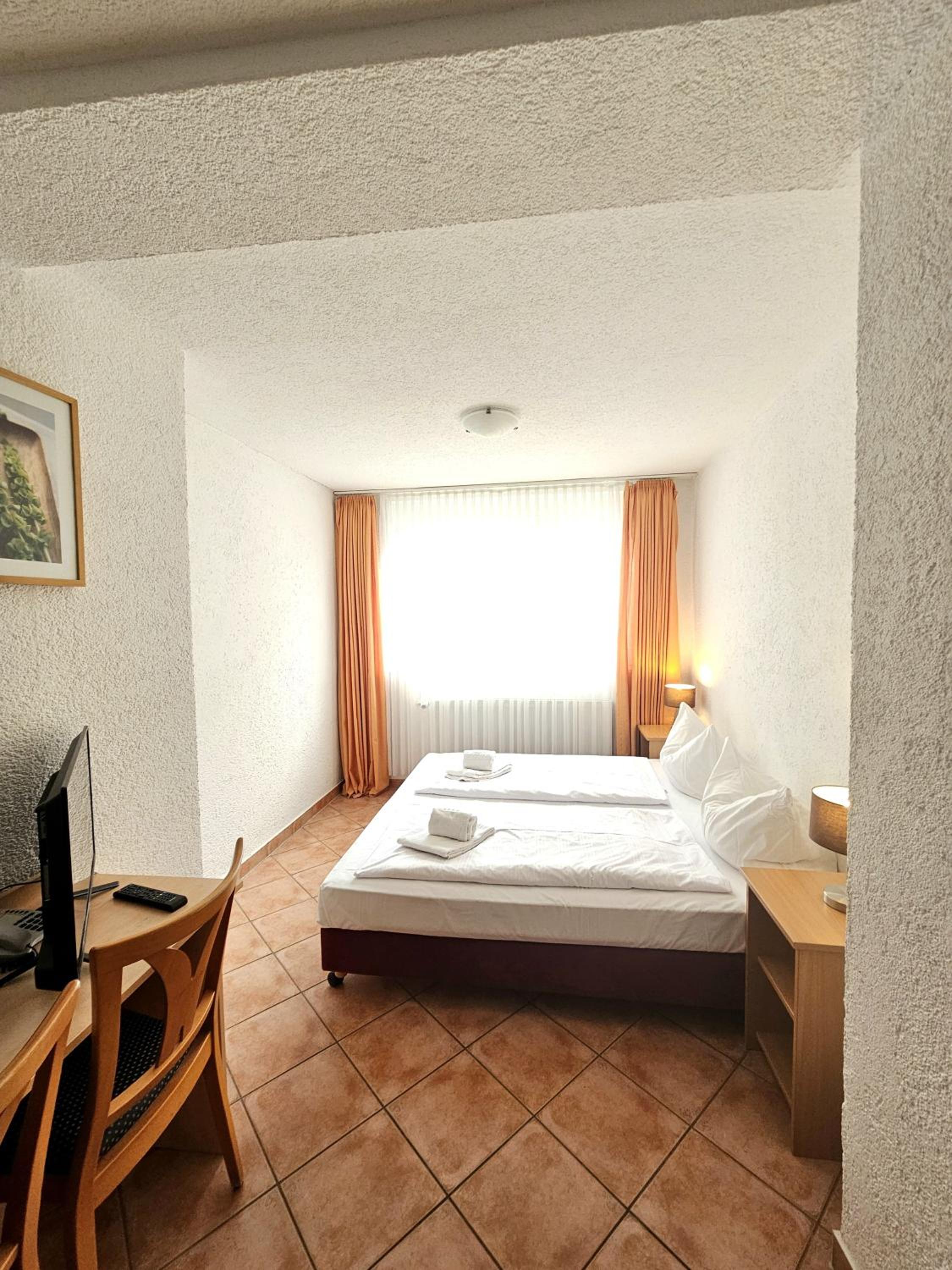 Classic Double Room - Photo 3