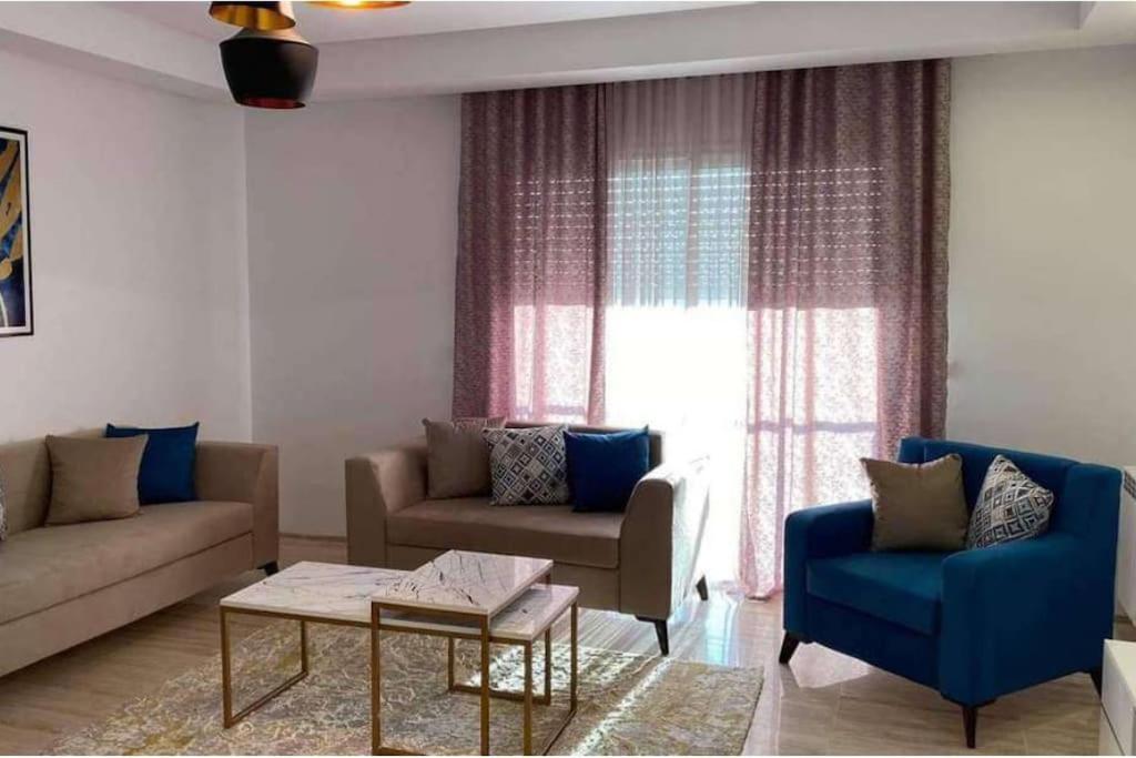 Three-Bedroom Apartment photo 1
