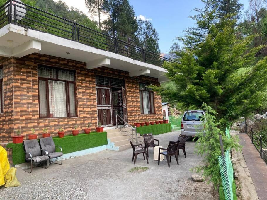 Three-Bedroom Villa photo 2