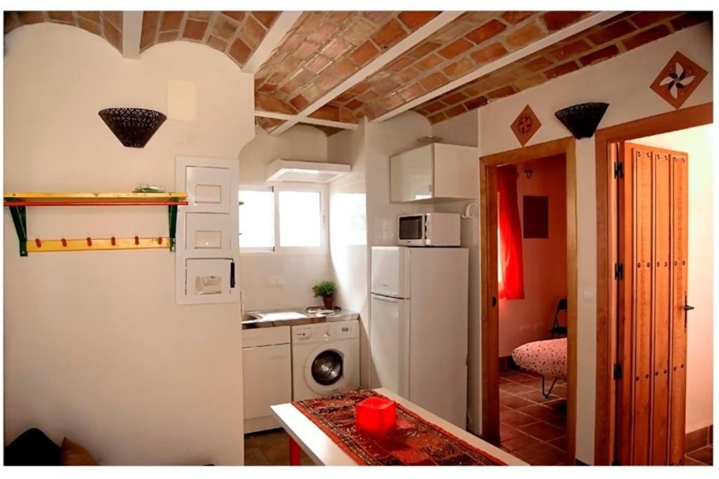 Two-Bedroom Apartment - Photo 12