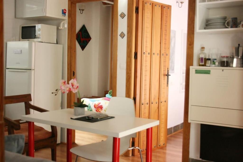 Two-Bedroom Apartment - Photo 11
