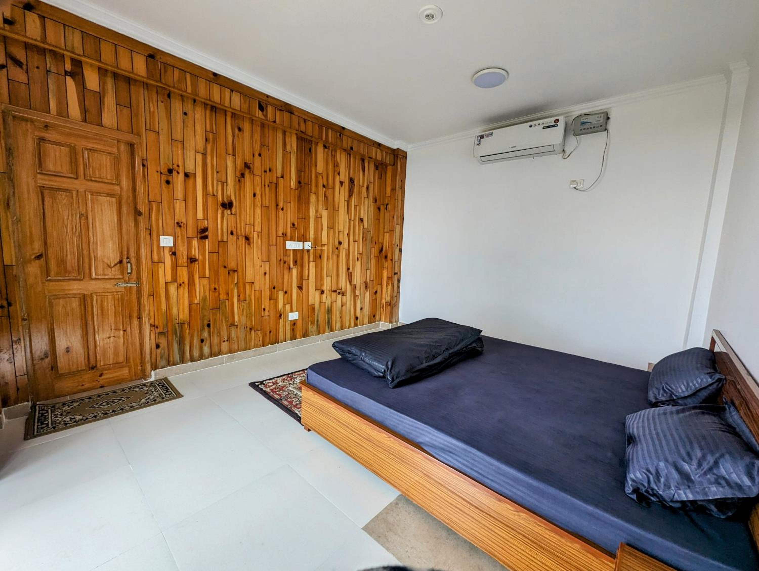 Standard Double Room - Photo 1