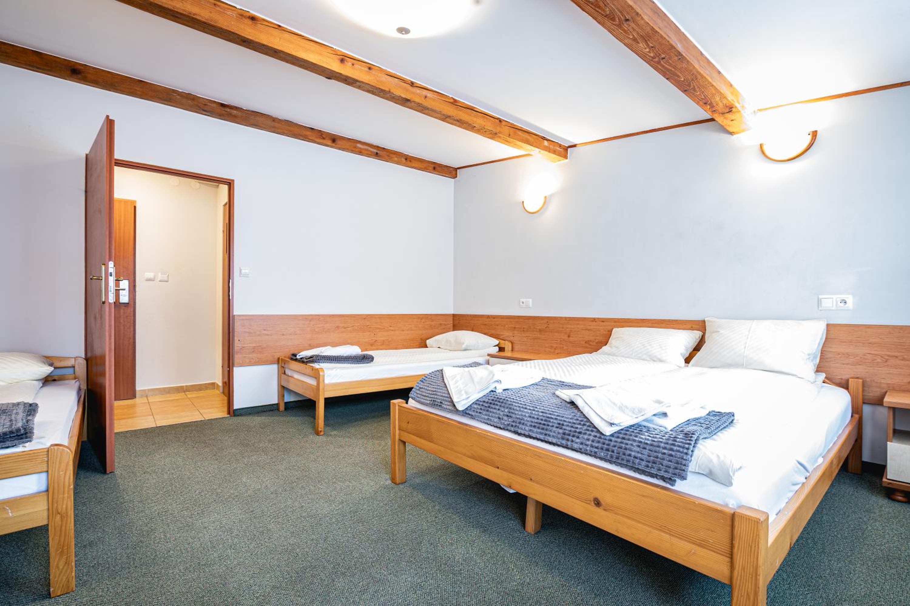 Quadruple Room photo 2