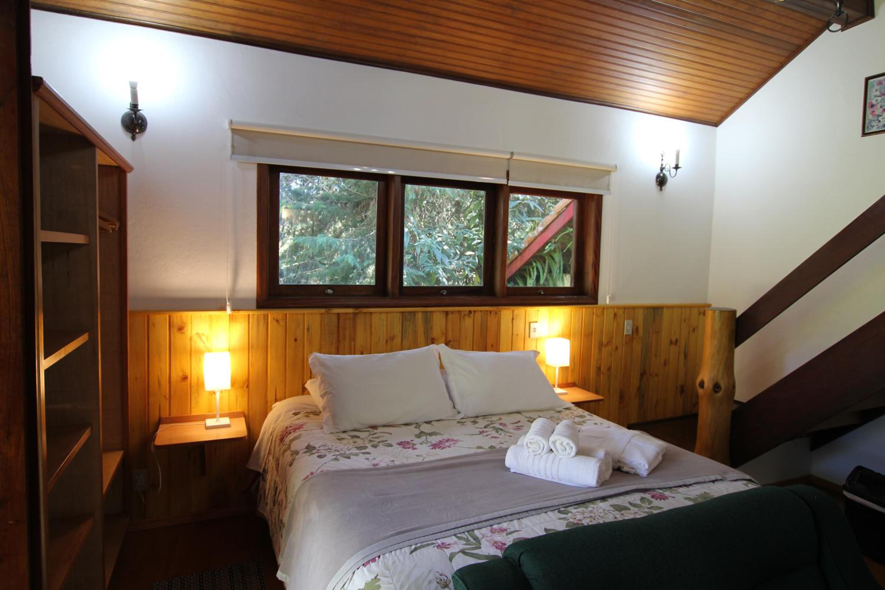 Superior Chalet With Bath Tub and Fireplace