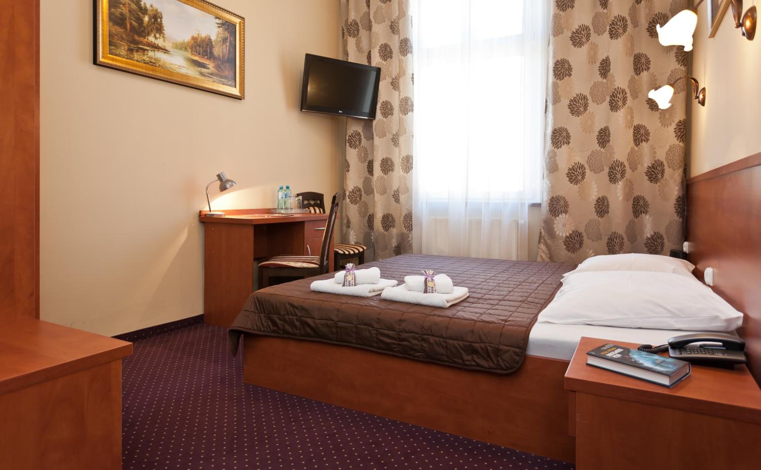 Double Room - Photo 3