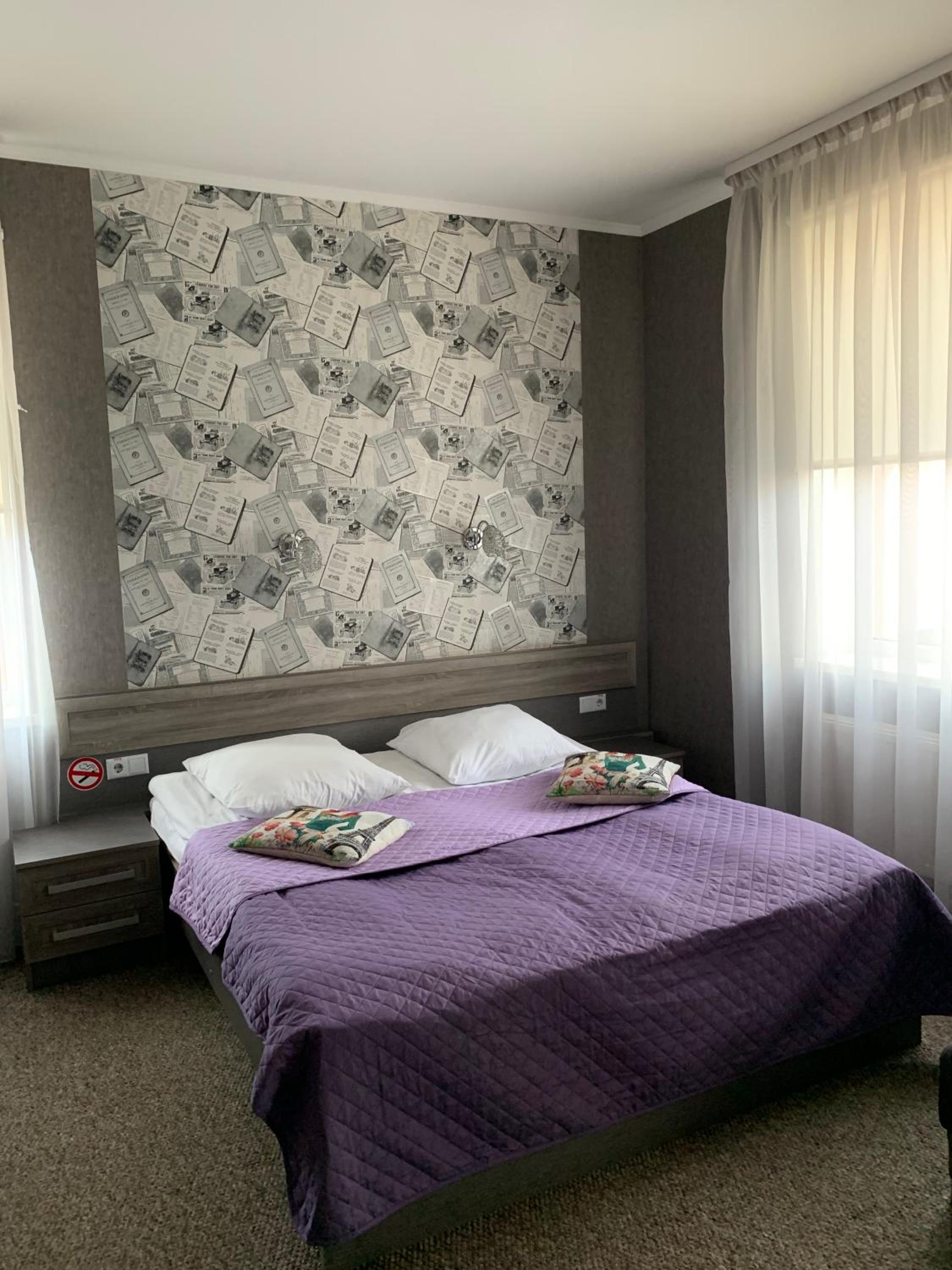 Superior King Suite photo 1