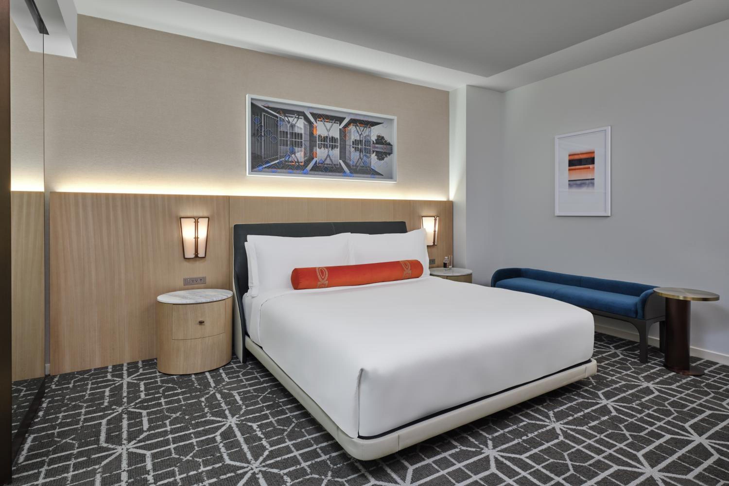 Crescent Suite - Photo 2
