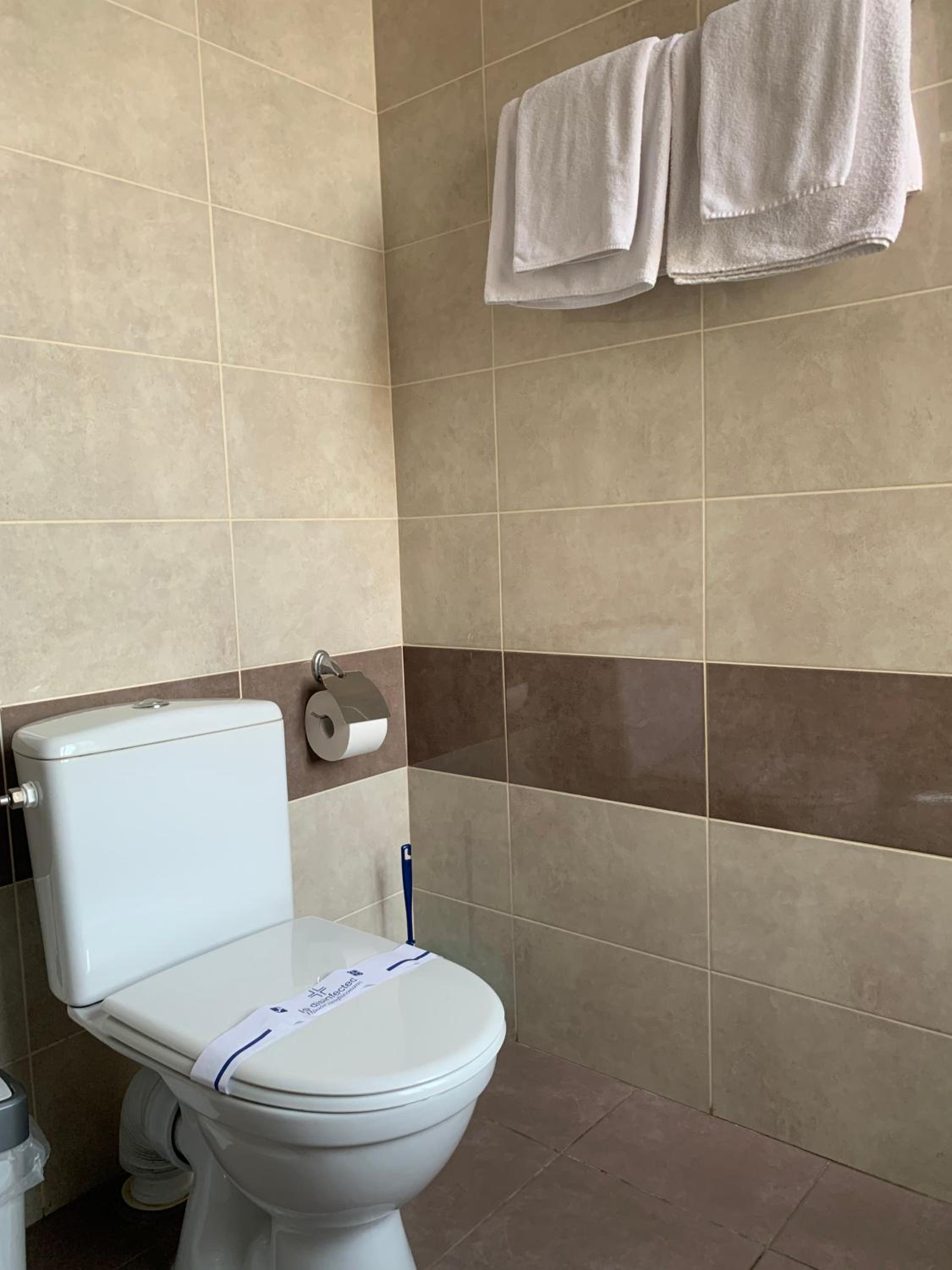 Superior King Suite photo 2
