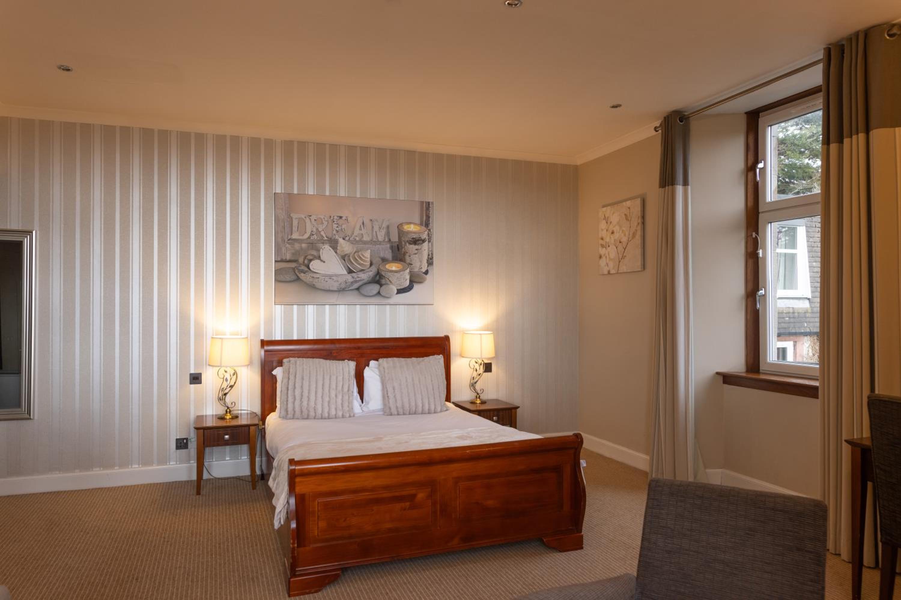 Suite - Photo 6