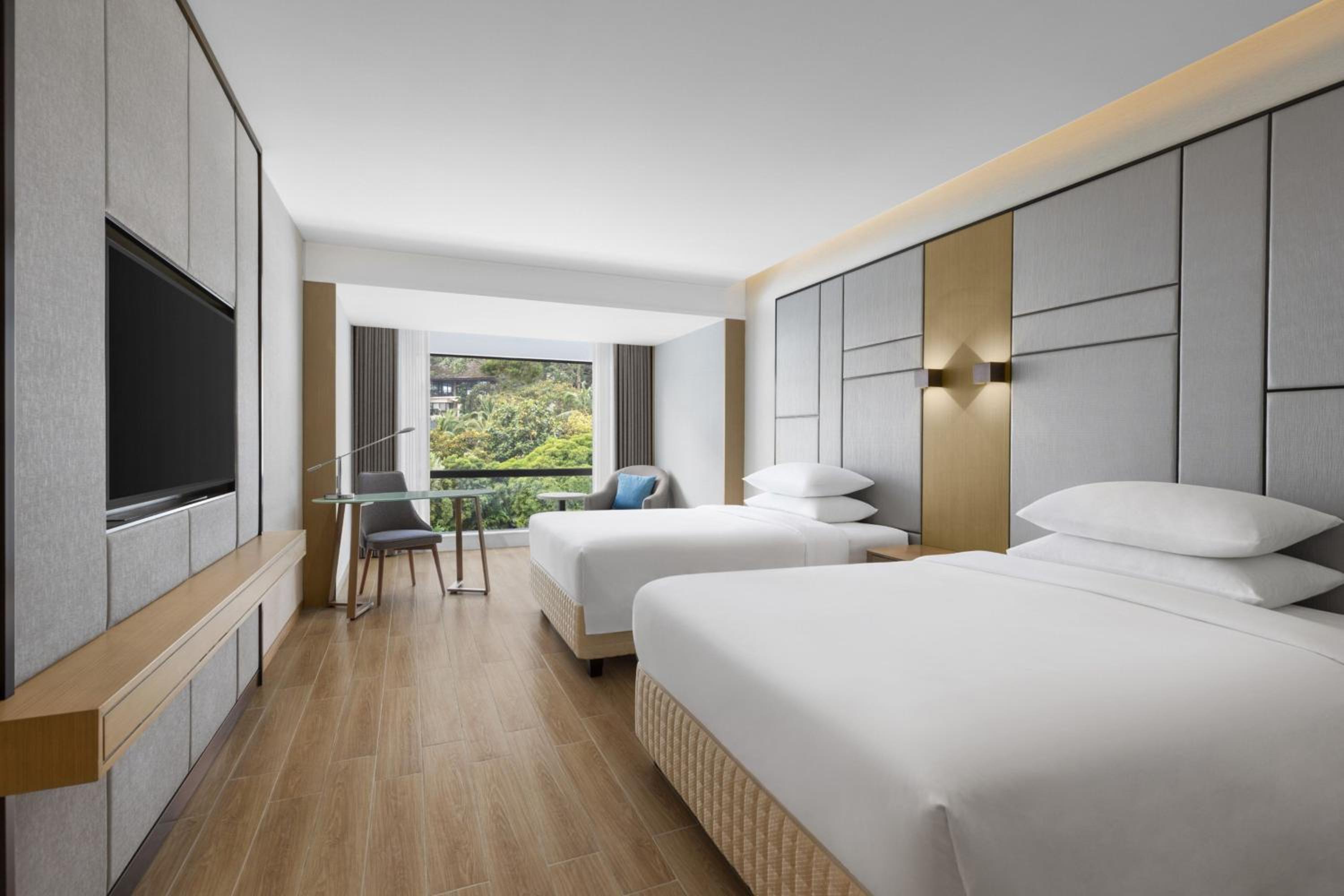 Superior Double Room with Two Double Beds - Photo 1