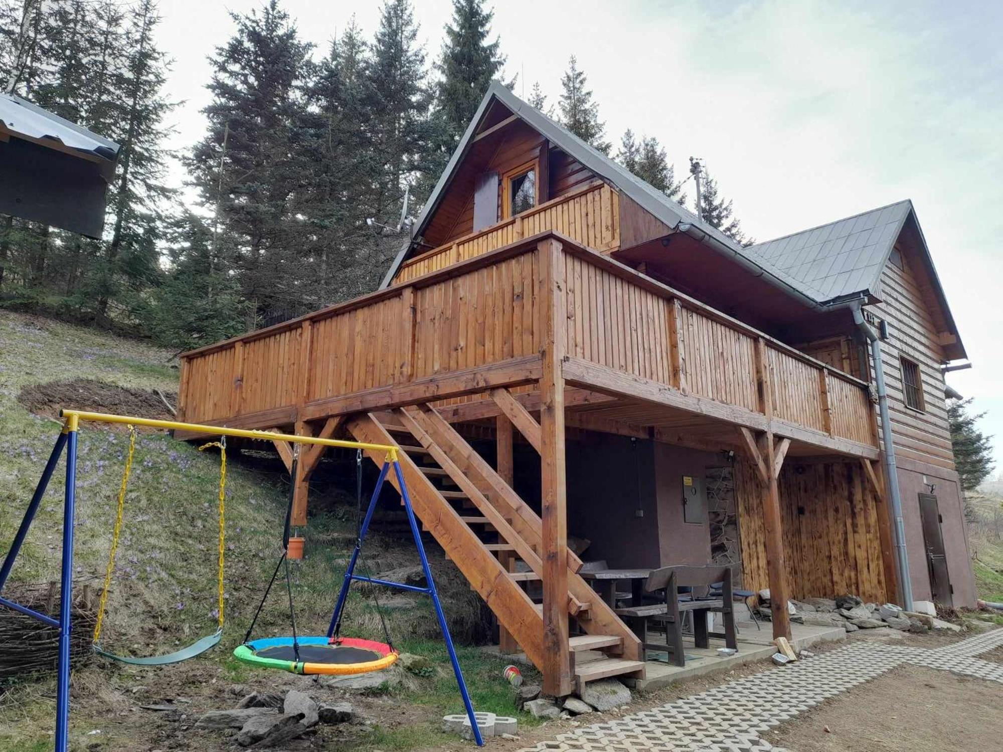 Three-Bedroom House photo 2