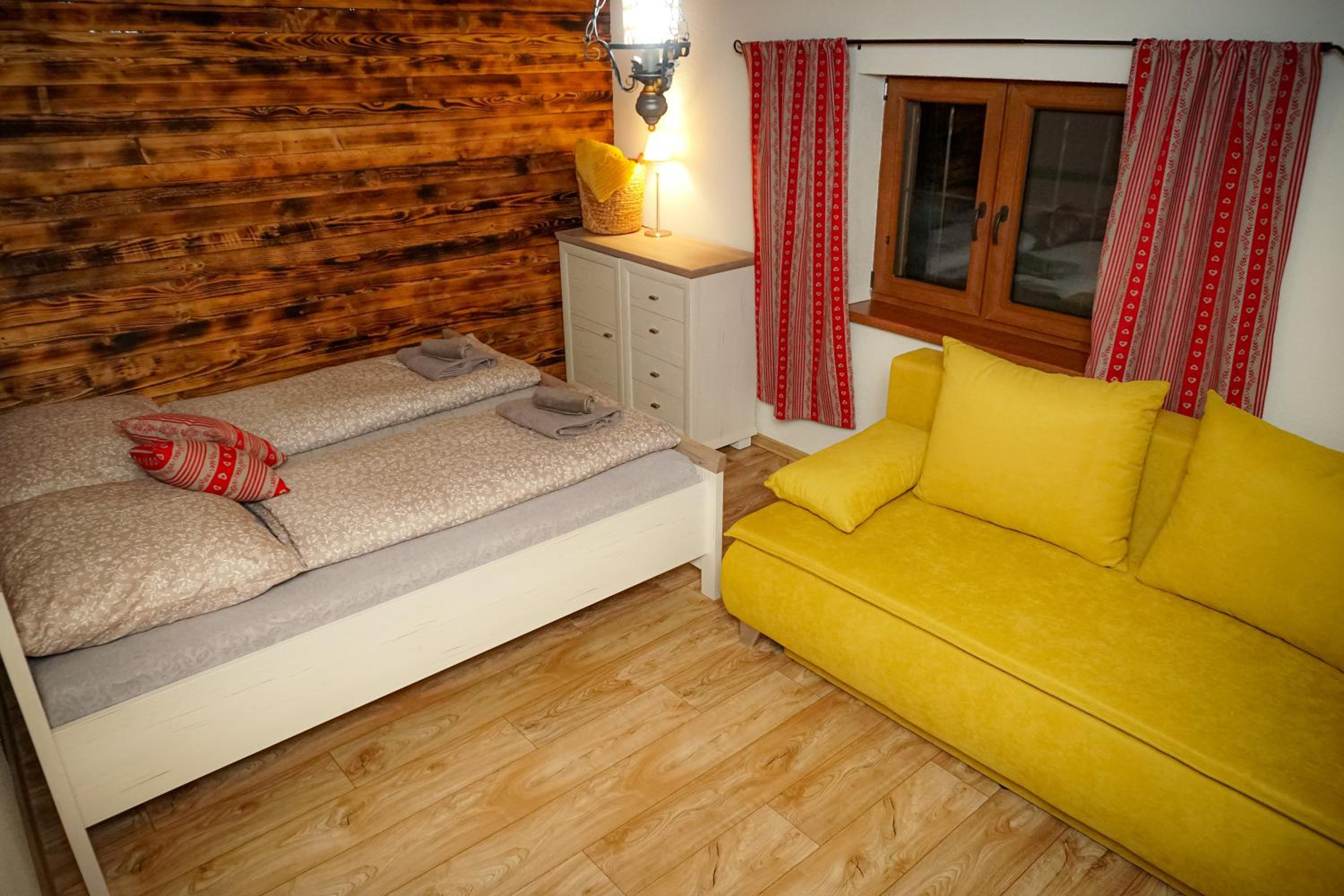 Three-Bedroom House photo 3
