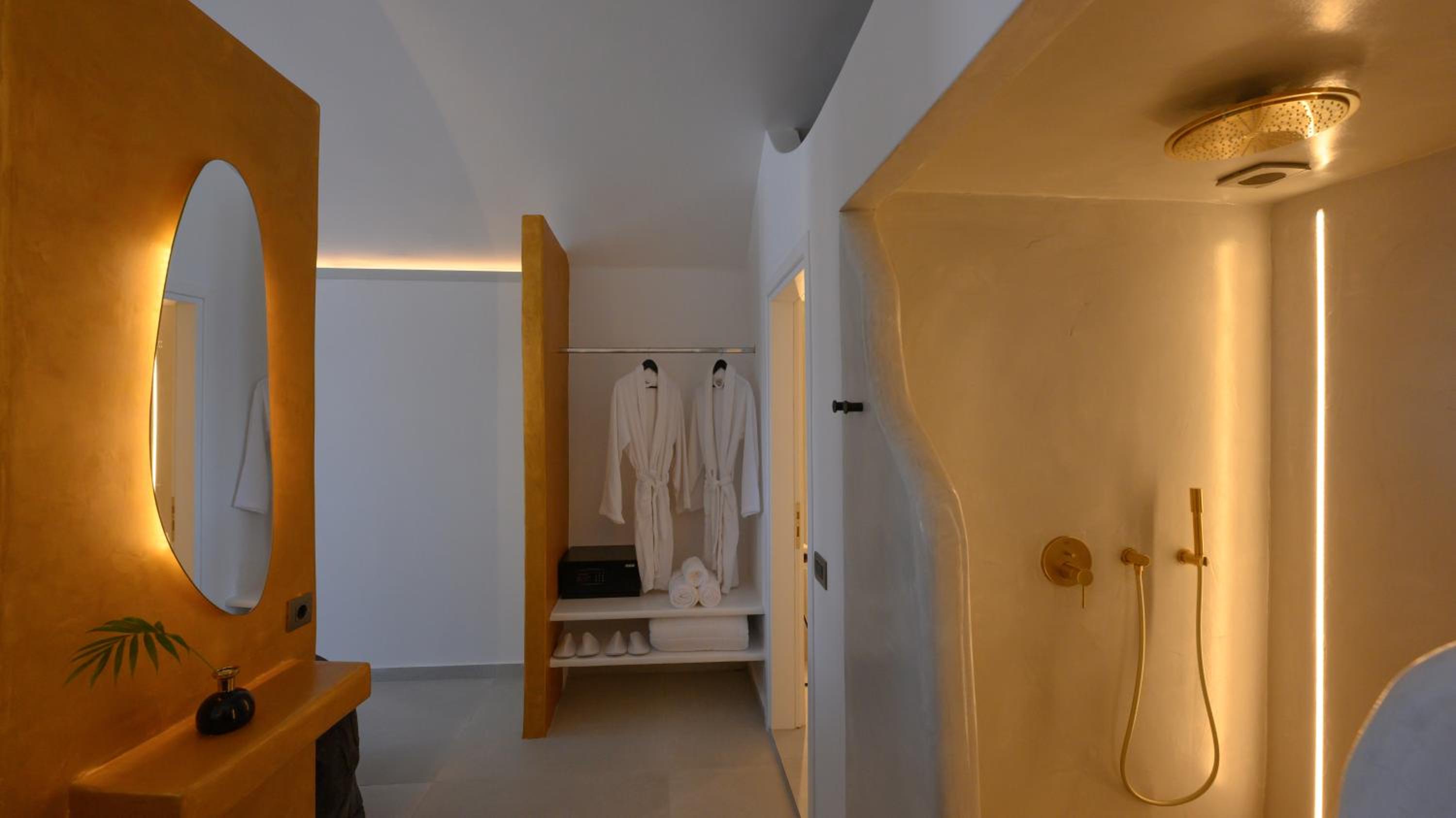 Dome Suite with Heated Plunge Pool - Photo 10