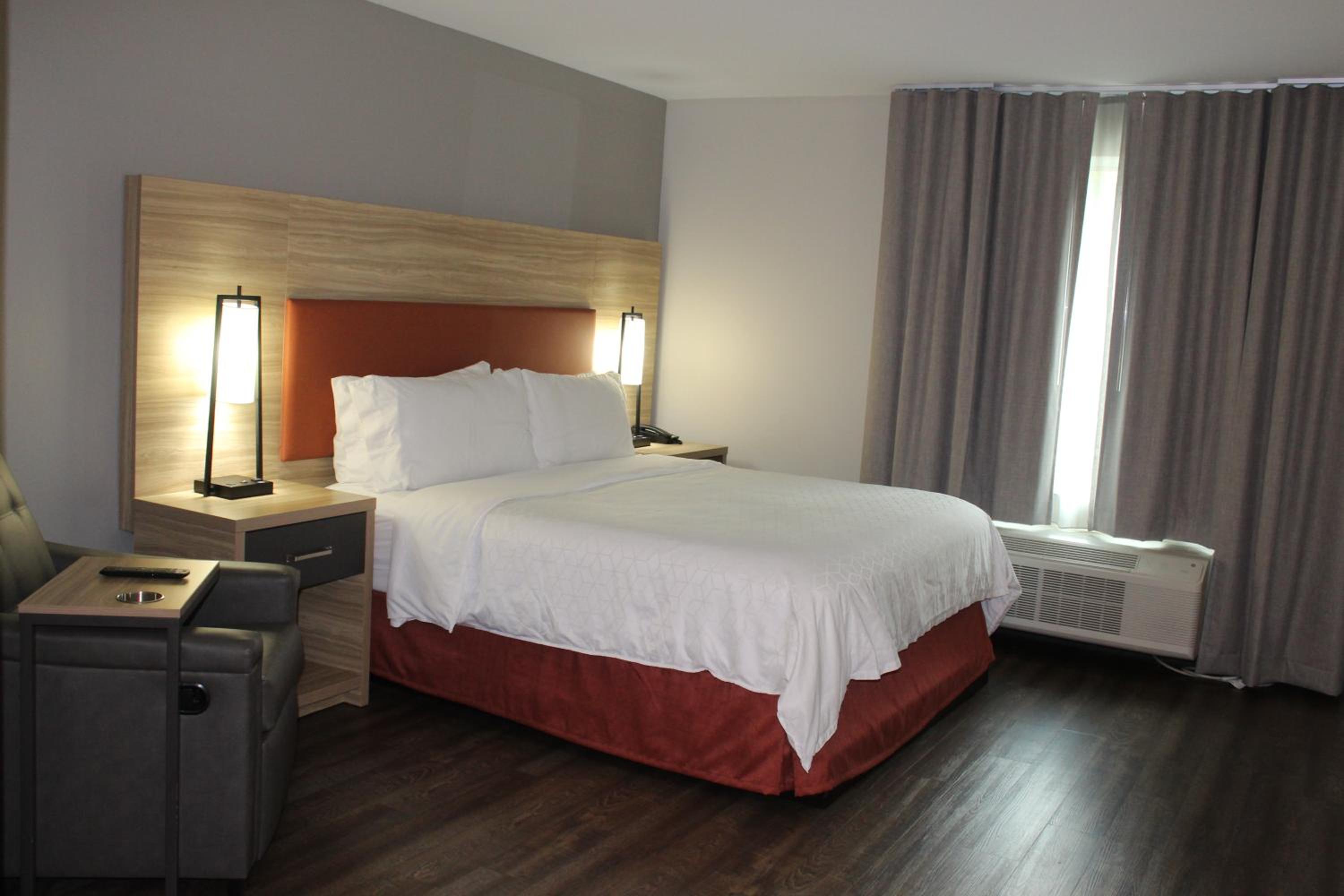 King Studio Suite - Photo 1