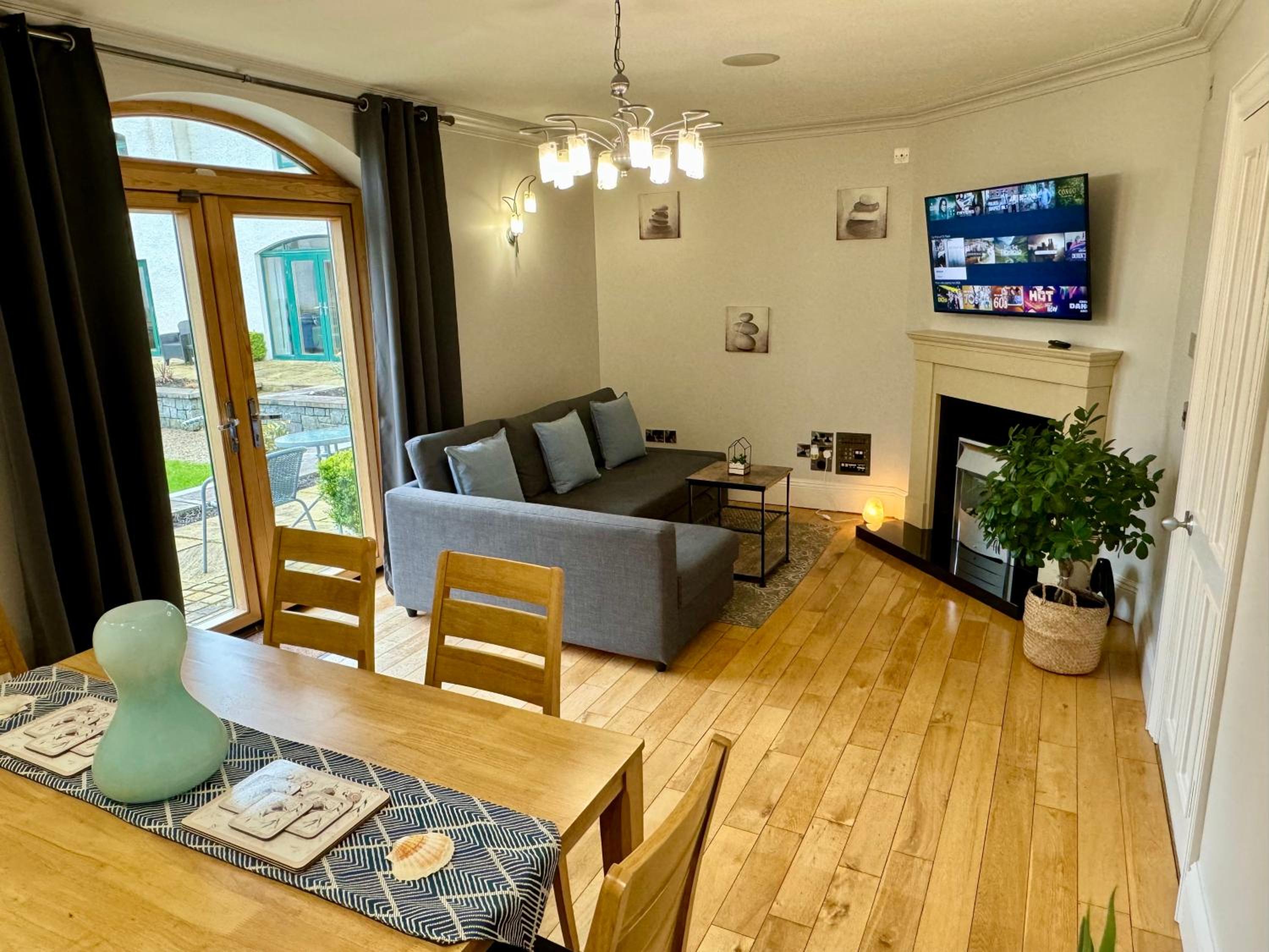 Two-Bedroom House photo 1