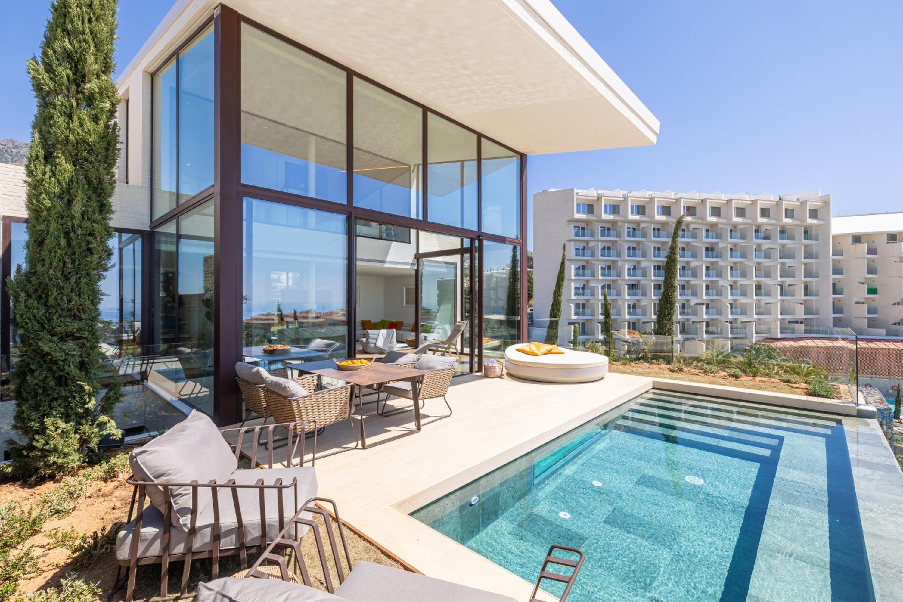 Villa with Private Pool photo 2