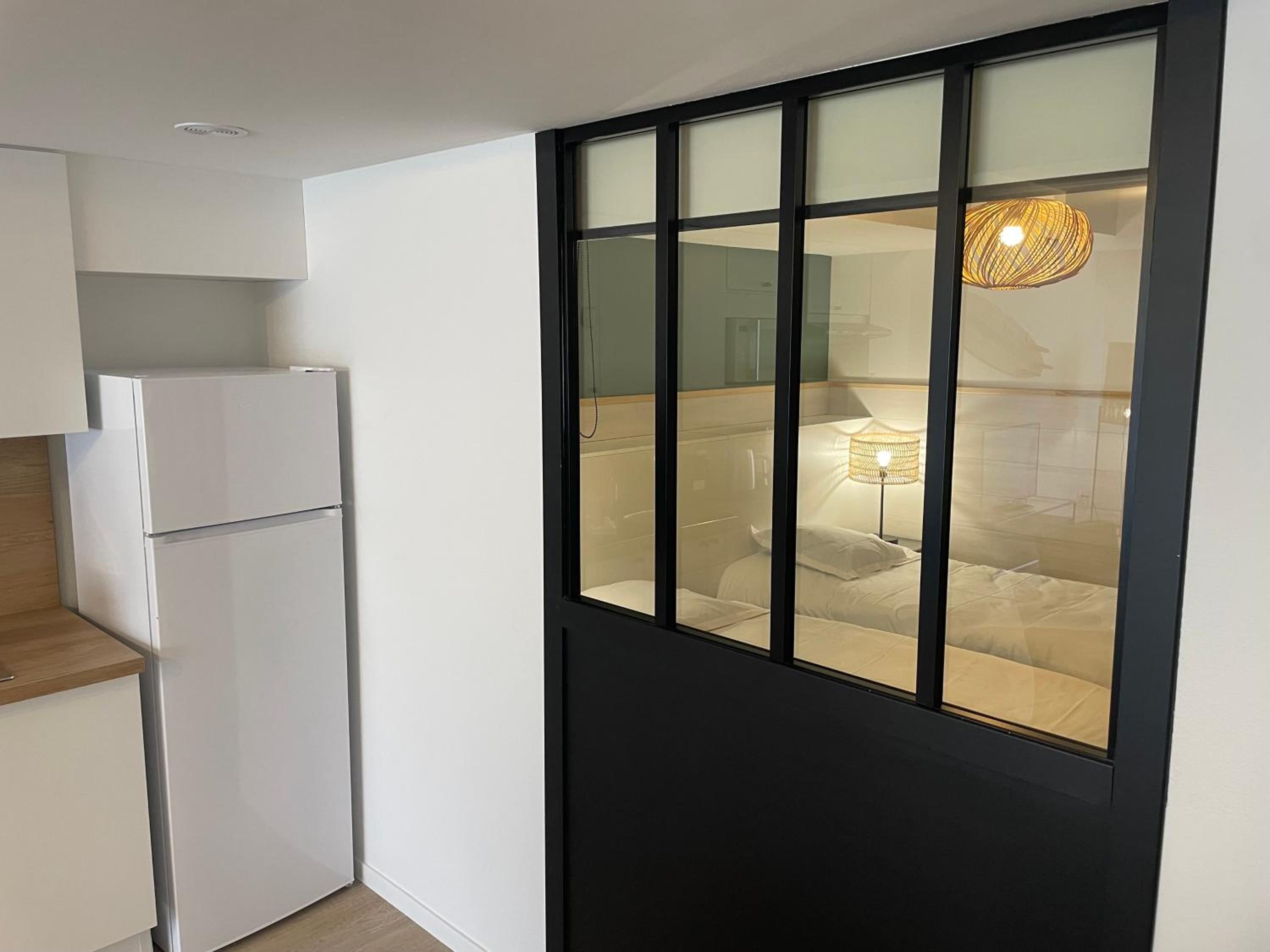 Superior Two-Bedroom Apartment (6 People) photo 3