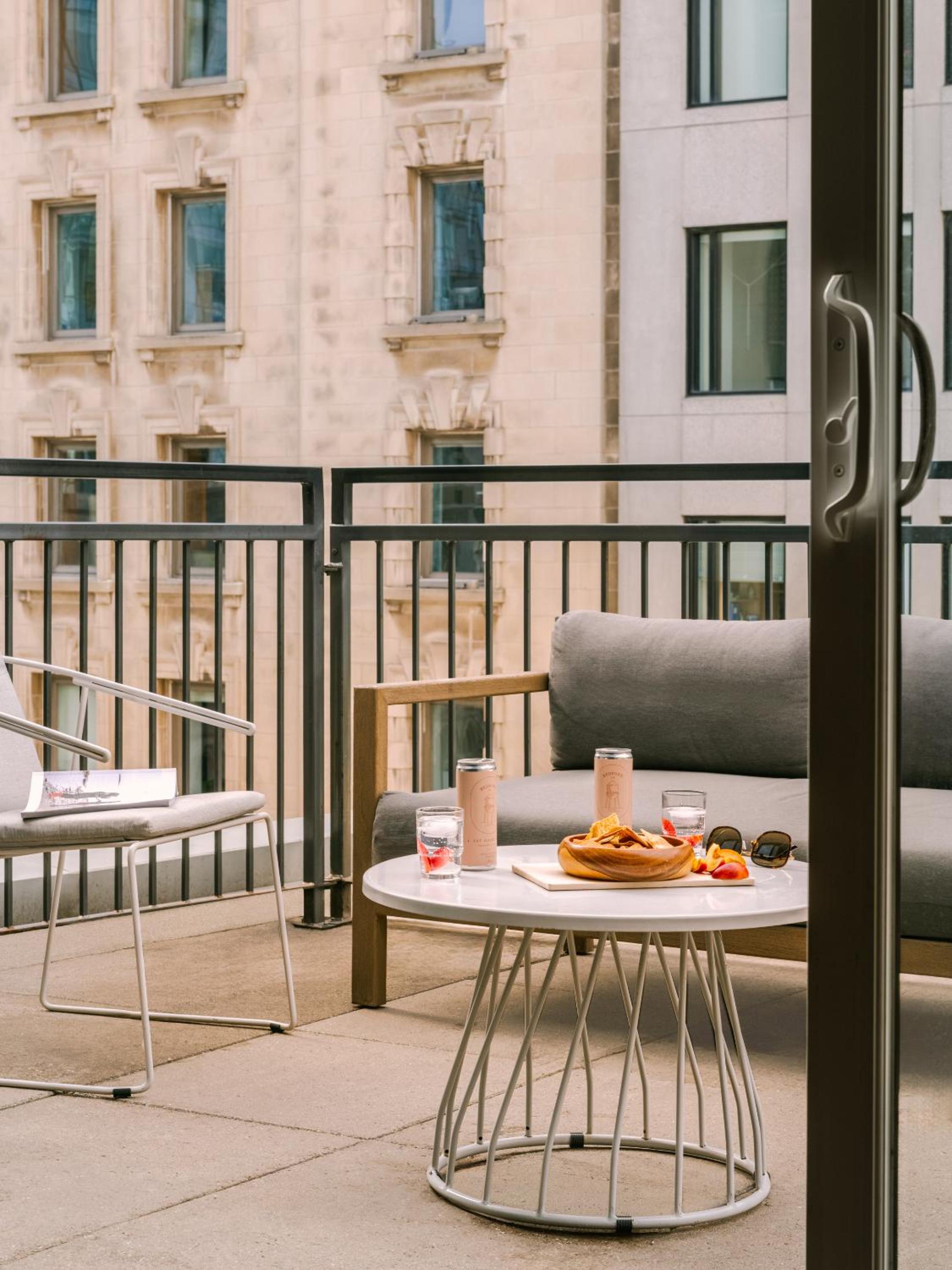Two-Bedroom Apartment With Balcony photo 3