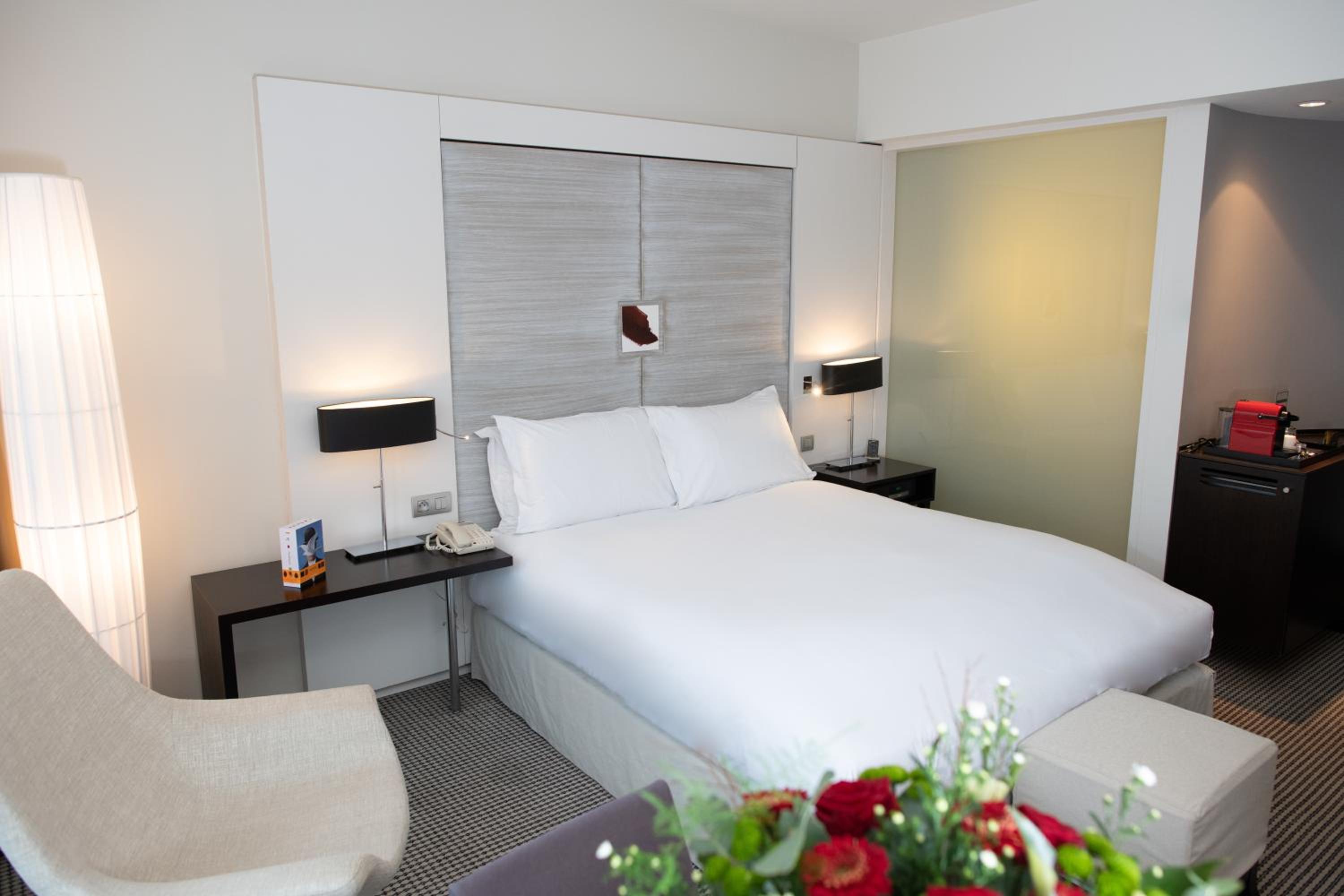 Superior King Room - Photo 1