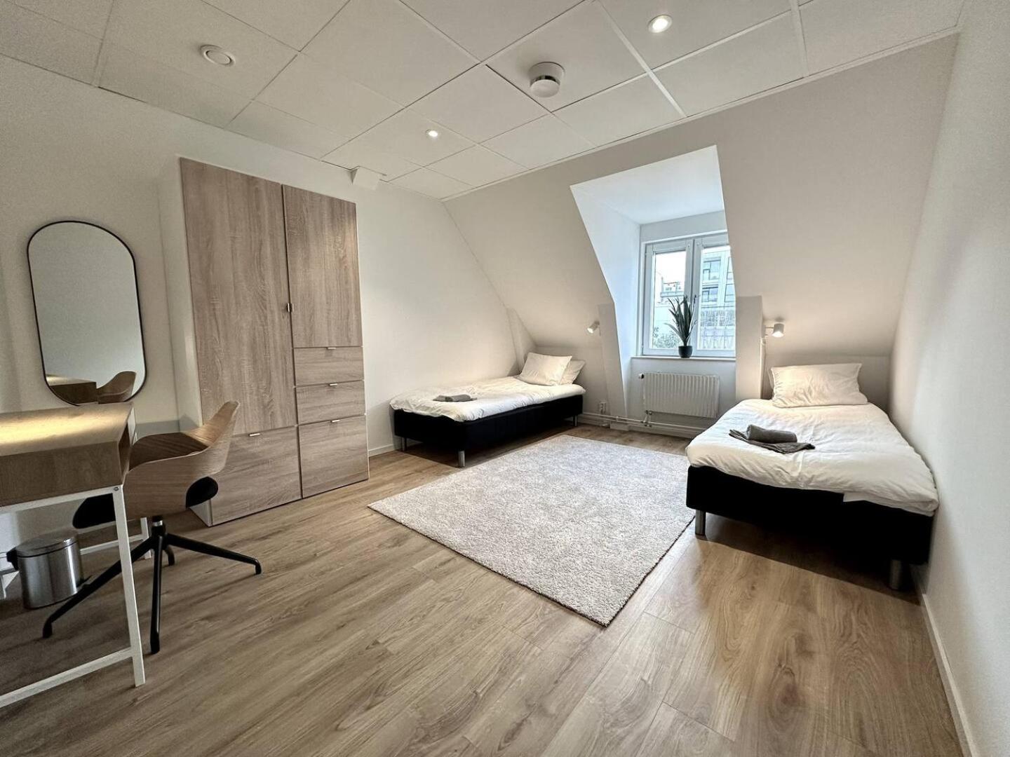 Small Double or Twin Room photo 2