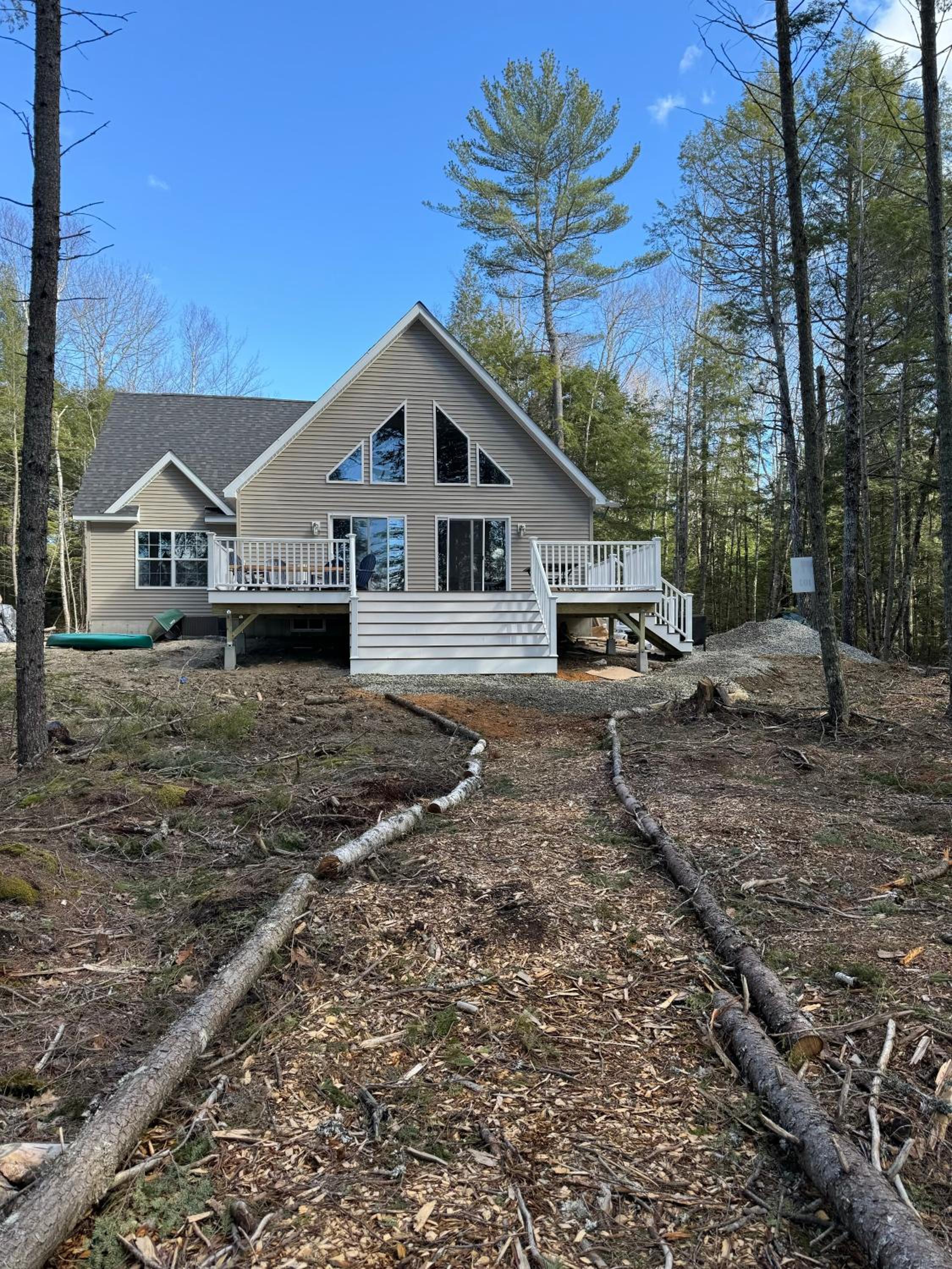 Five-Bedroom House photo 2