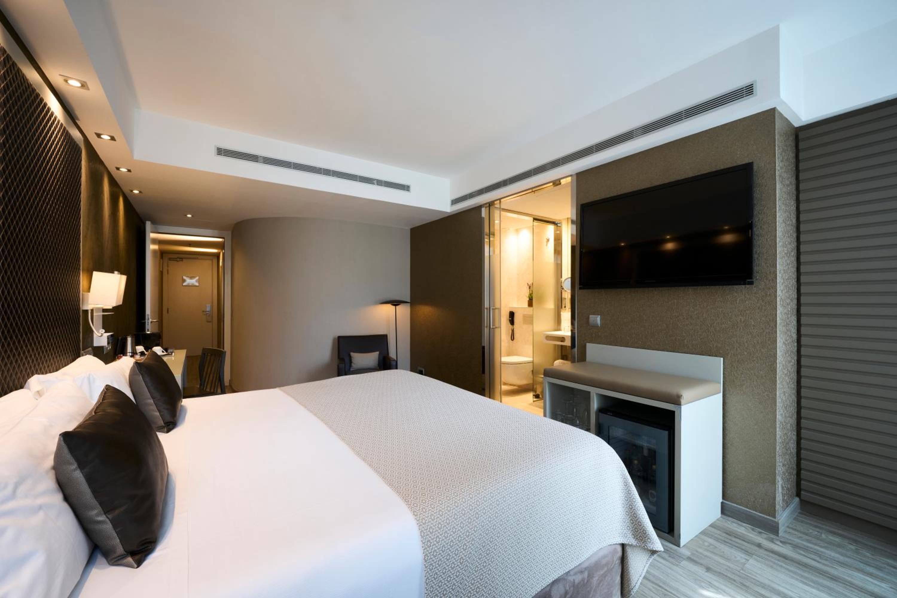 Double or Twin Room photo 2
