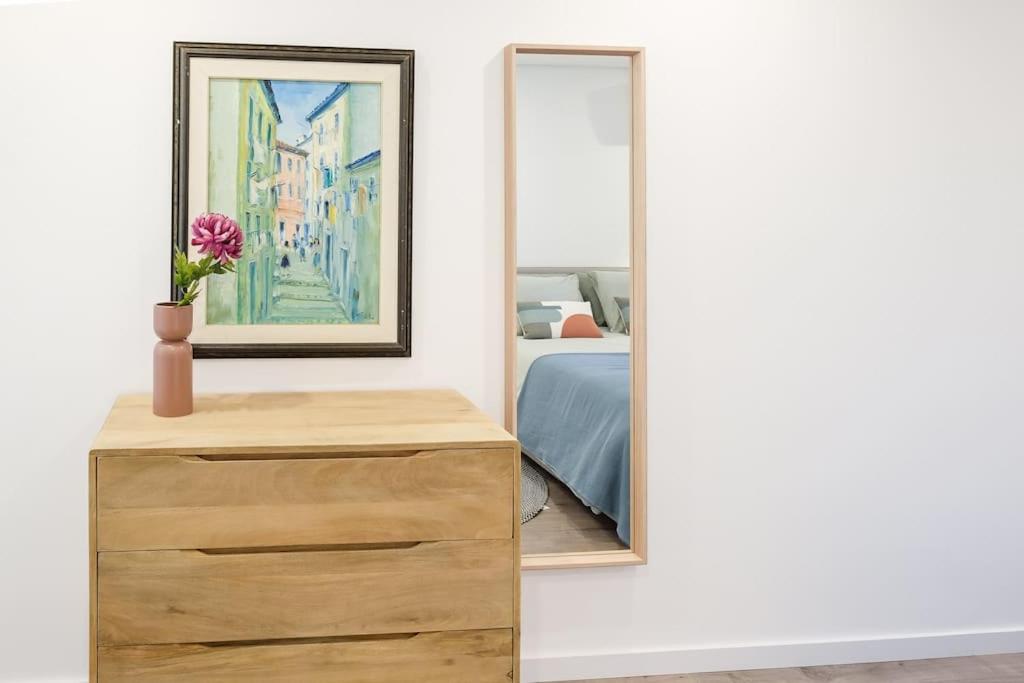 Three-Bedroom House photo 2