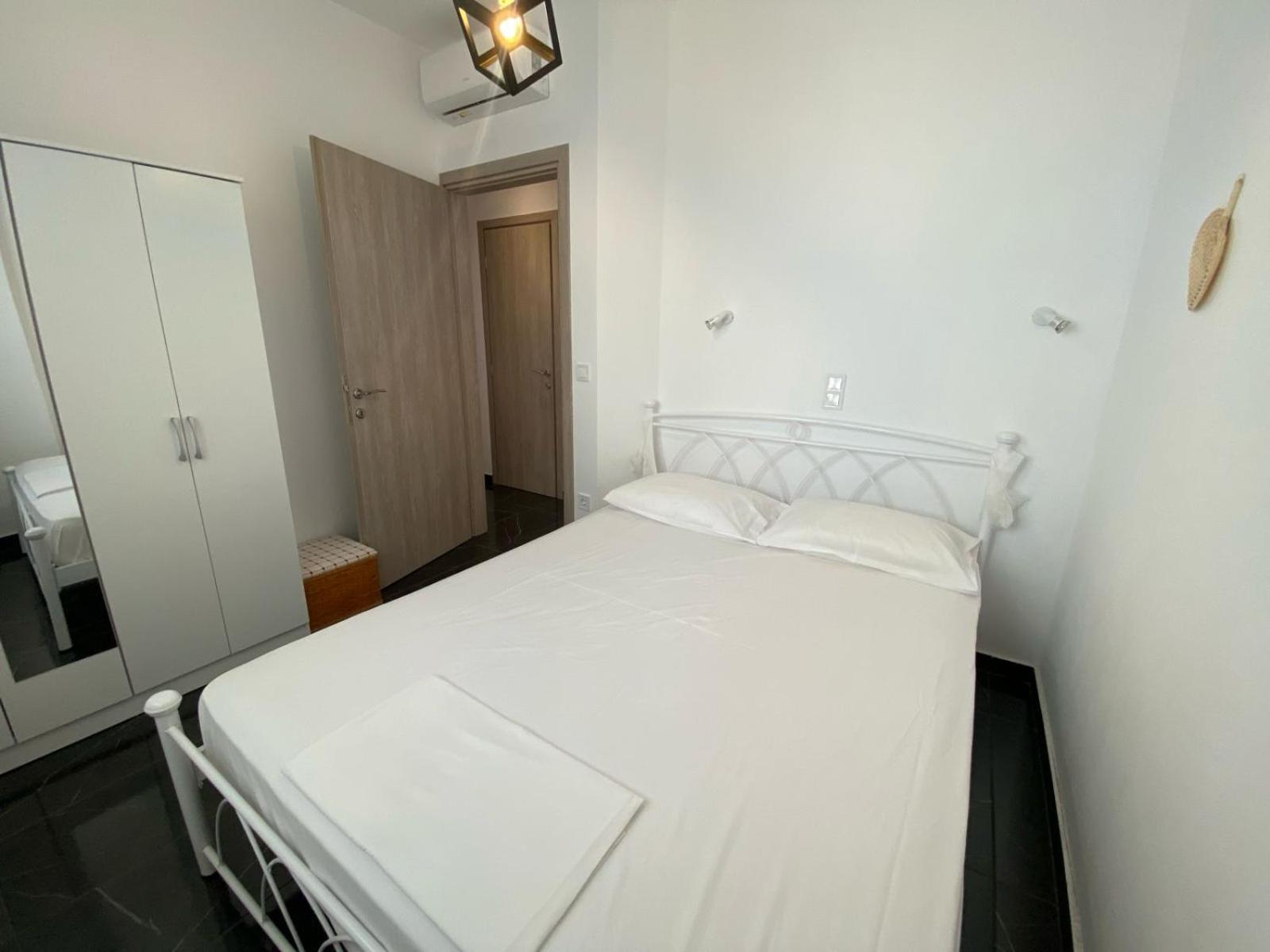 Two-Bedroom Apartment photo 2