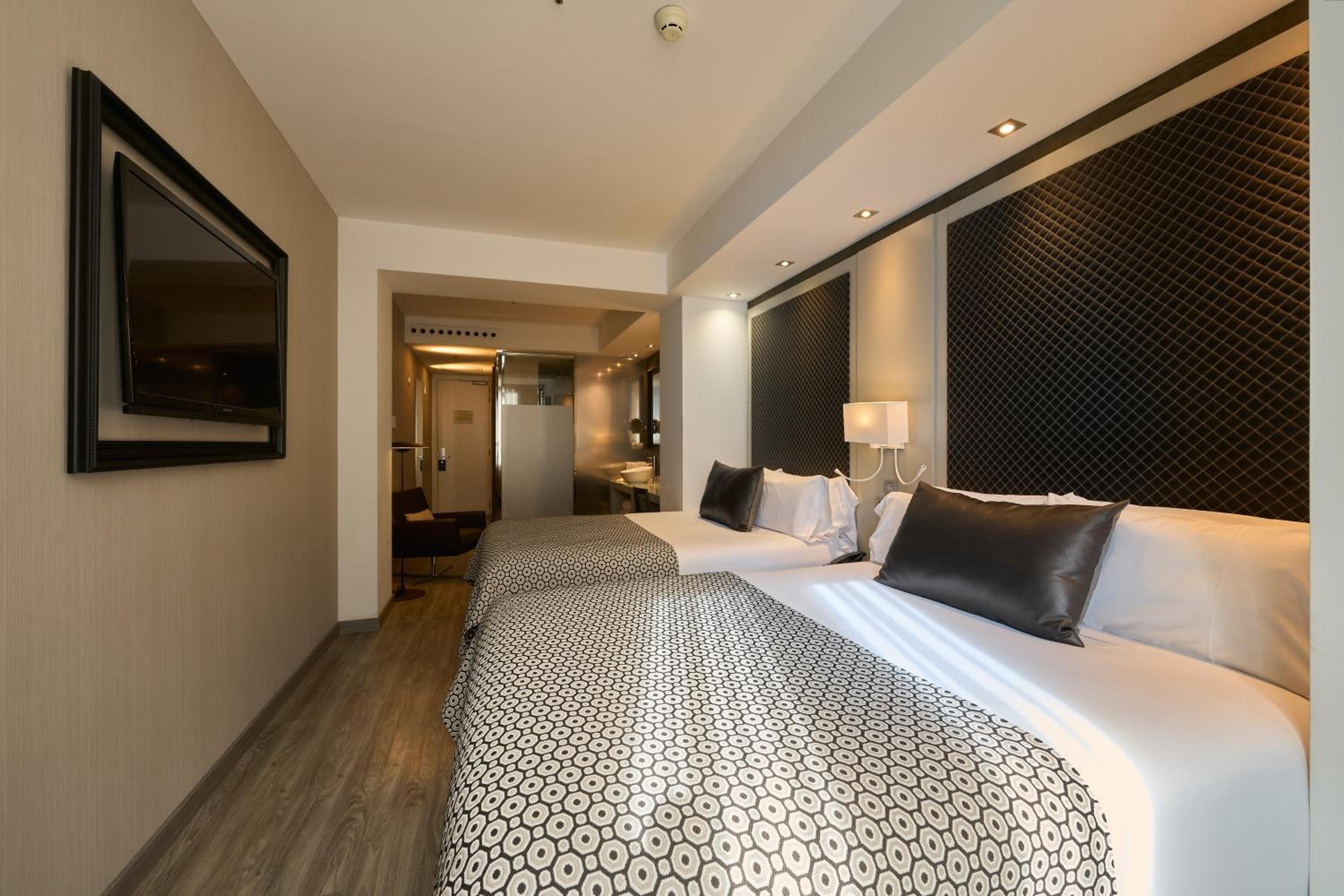 Superior Twin Room photo 3
