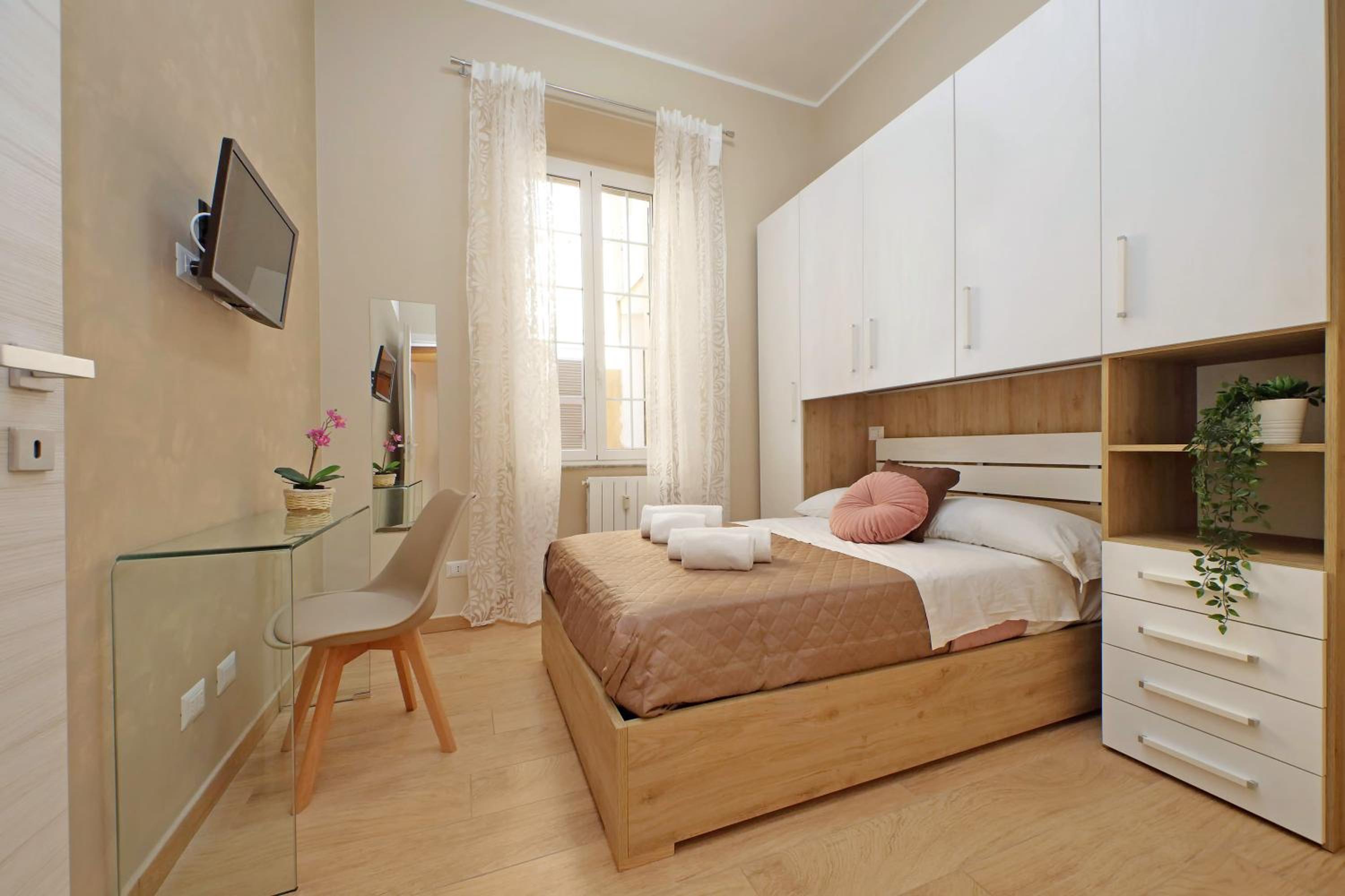 Apartment photo 2