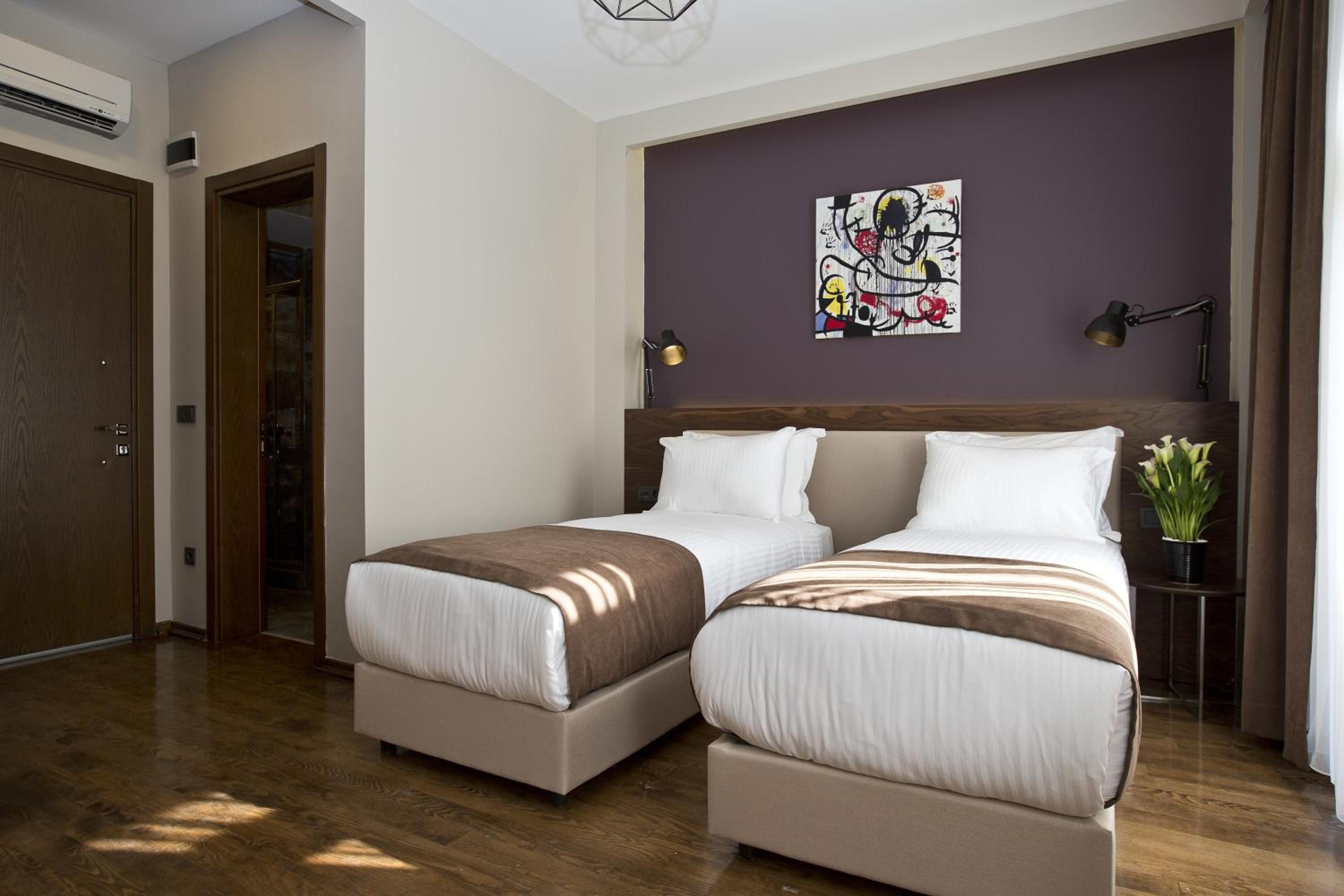Economy Double or Twin Room photo 3