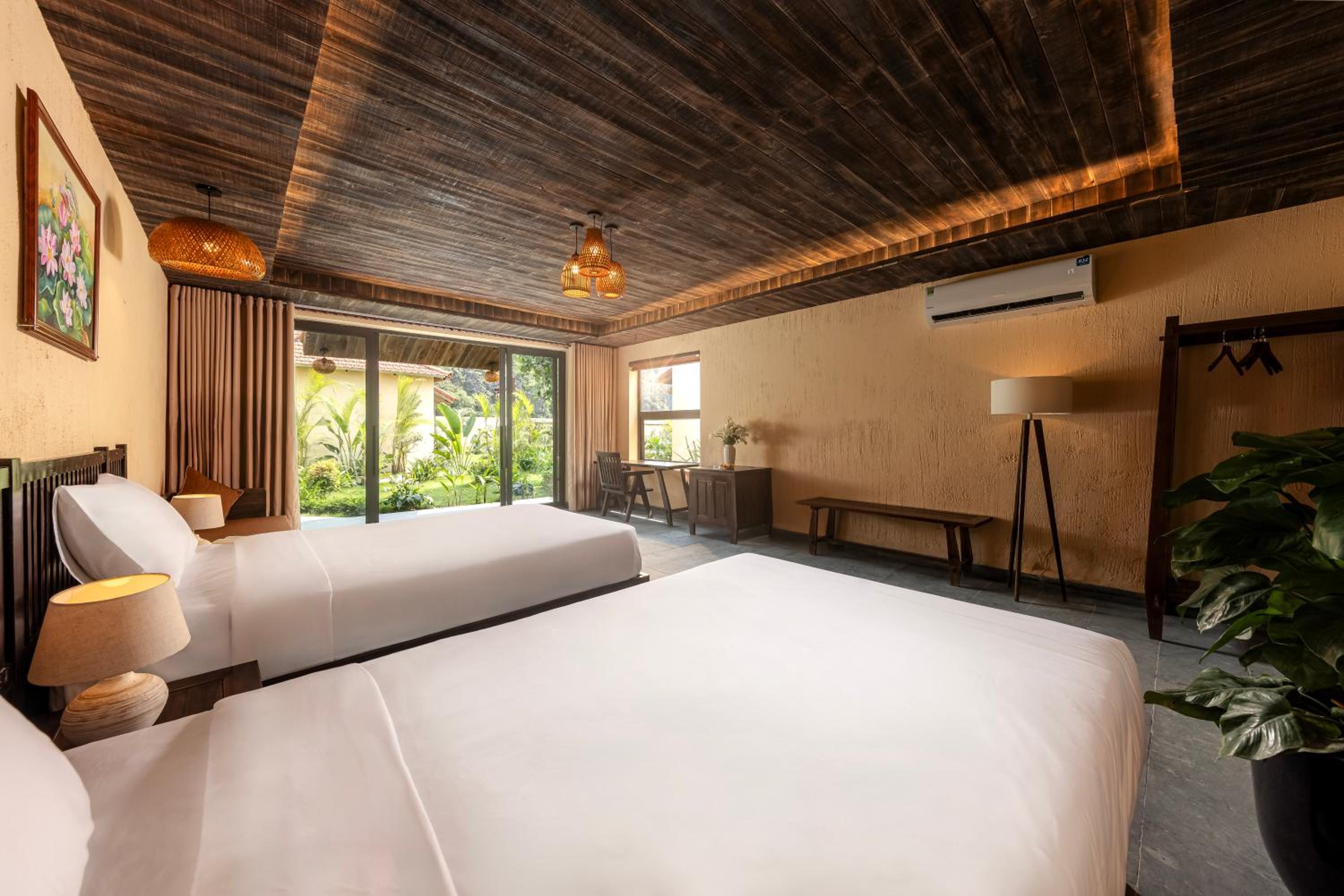 Superior Double or Twin Room with Garden View photo 2