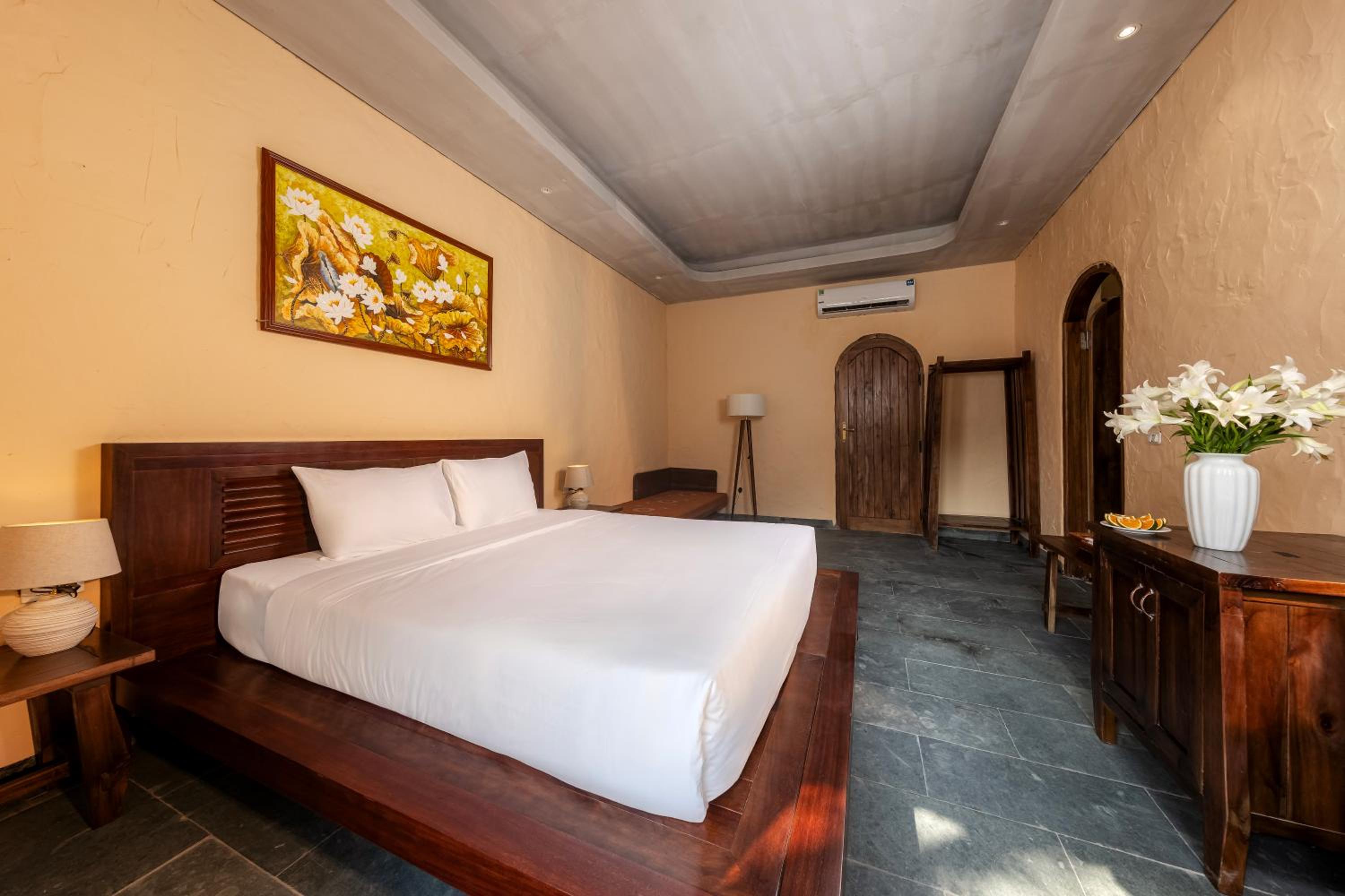 Double Room with Pool View photo 2