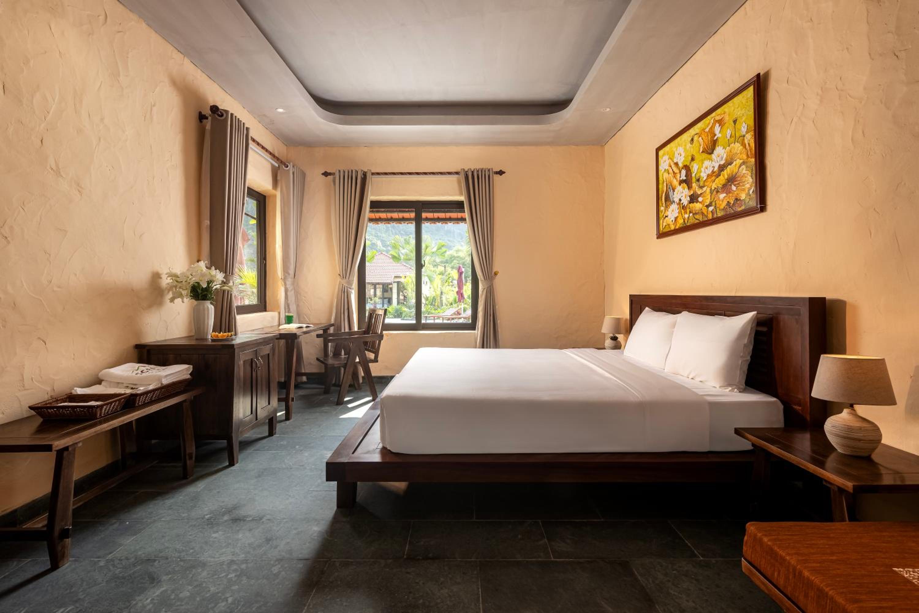 Double Room with Pool View photo 1