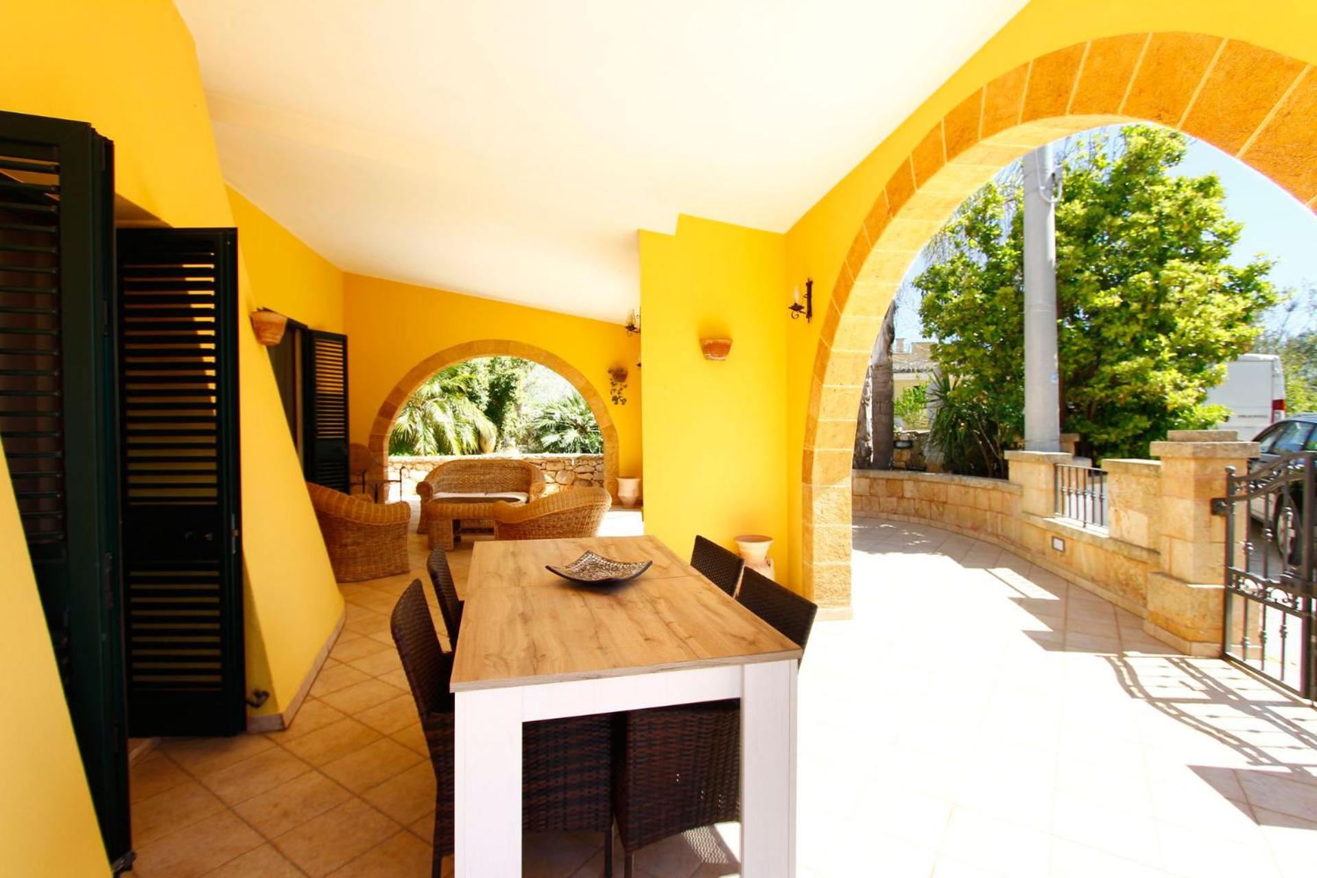 Two-Bedroom House photo 2