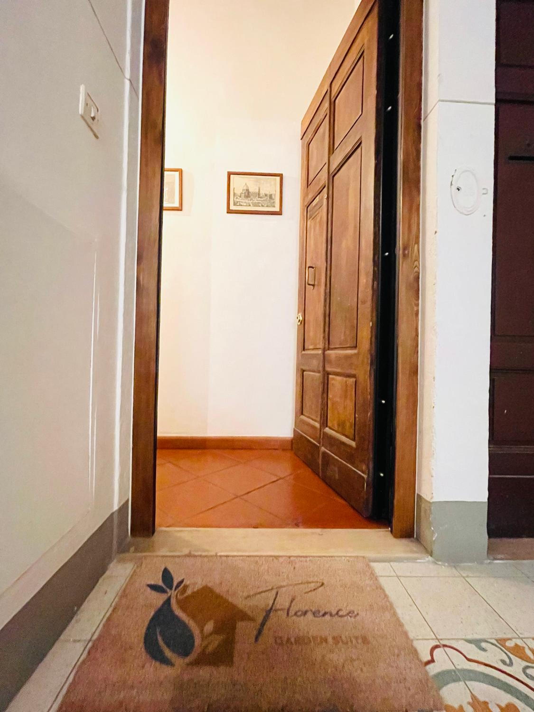 One-Bedroom Apartment with Garden