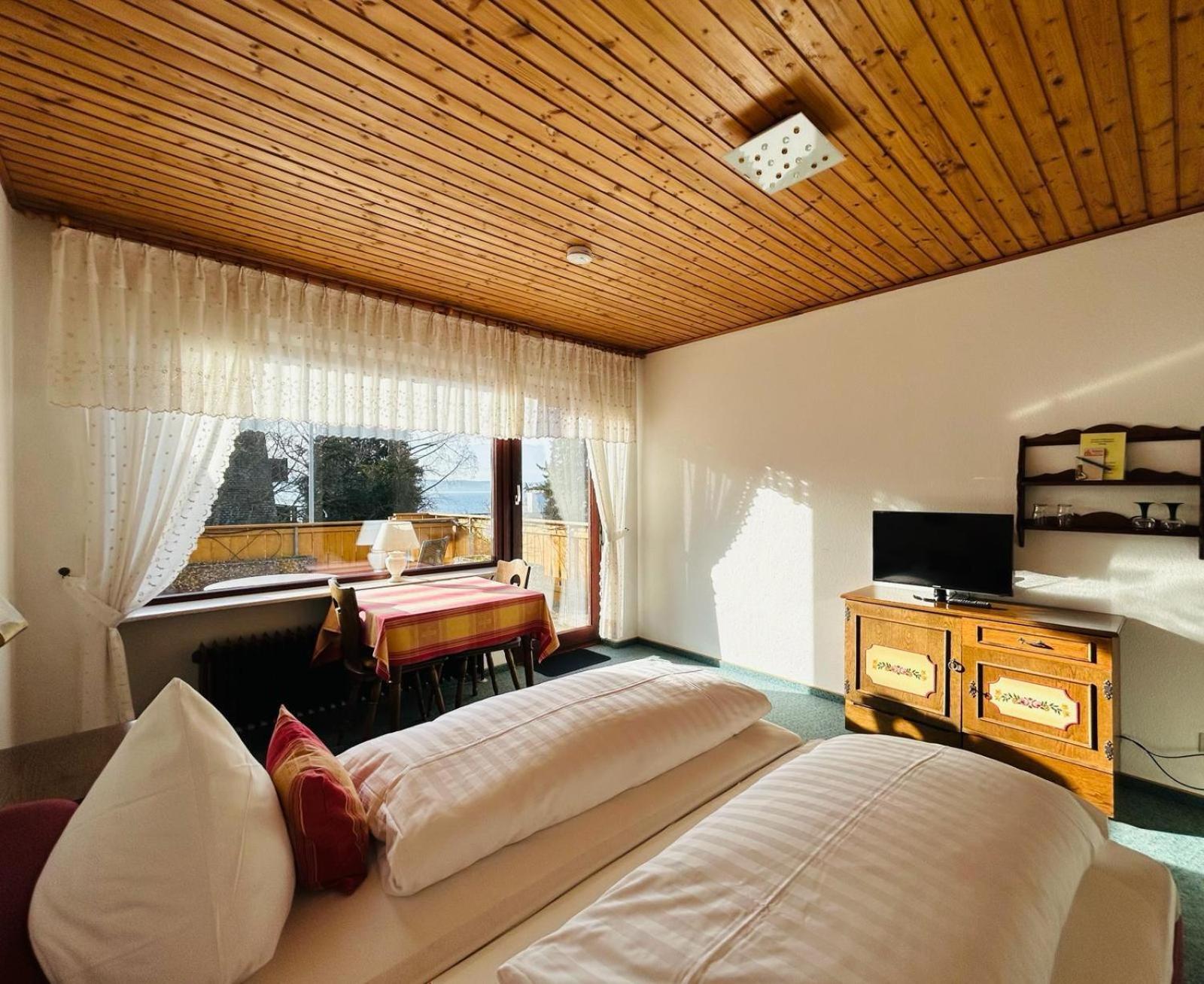 Double Room with partial lake view and balcony