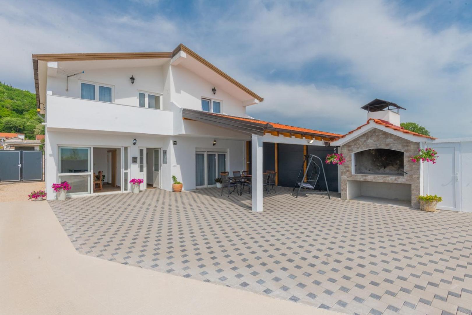 Villa with Private Pool photo 3